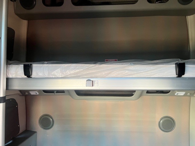 2023 Volvo - image 14