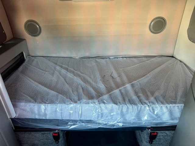 2023 Volvo - image 13