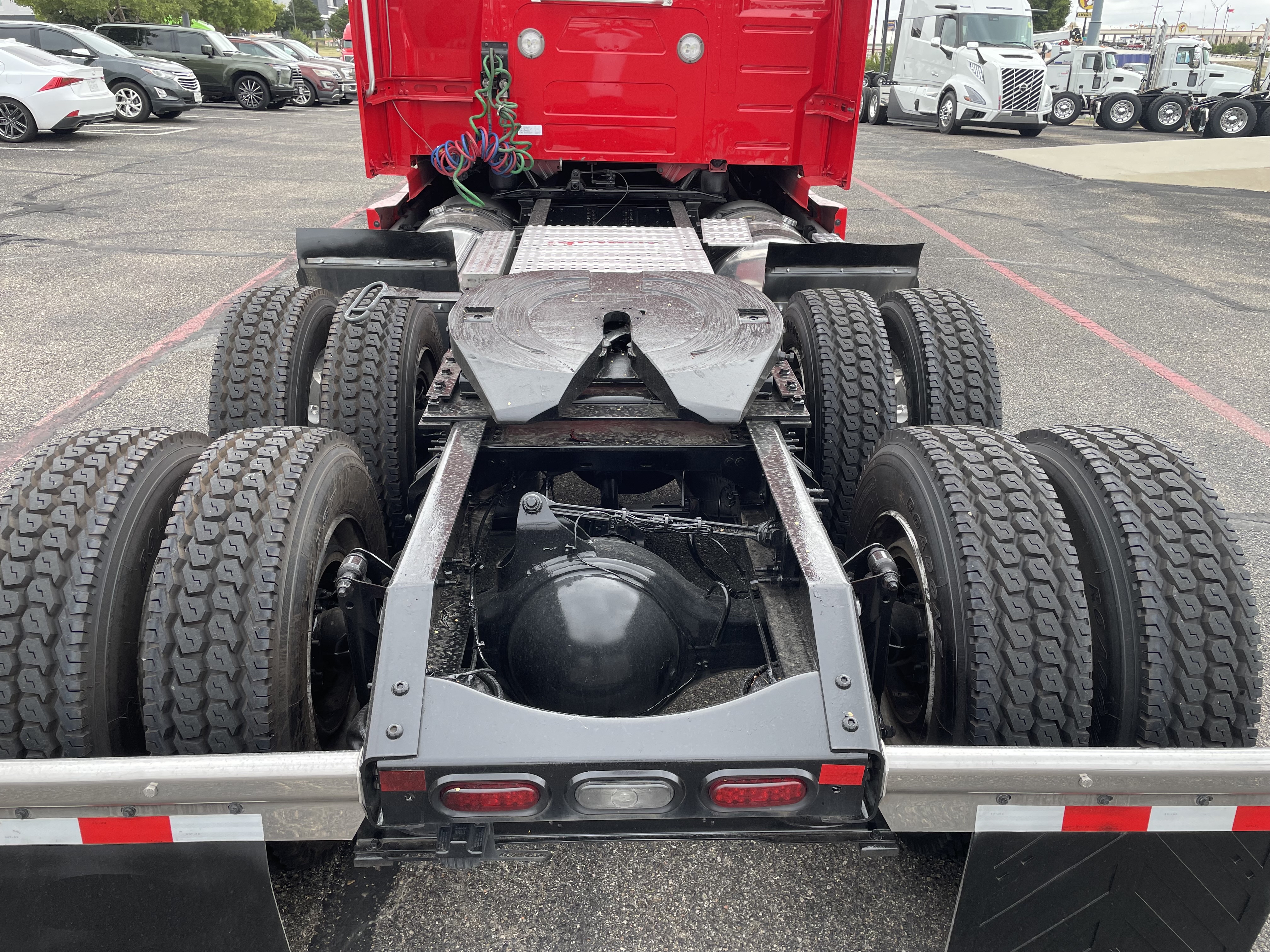 2023 Volvo - image 10