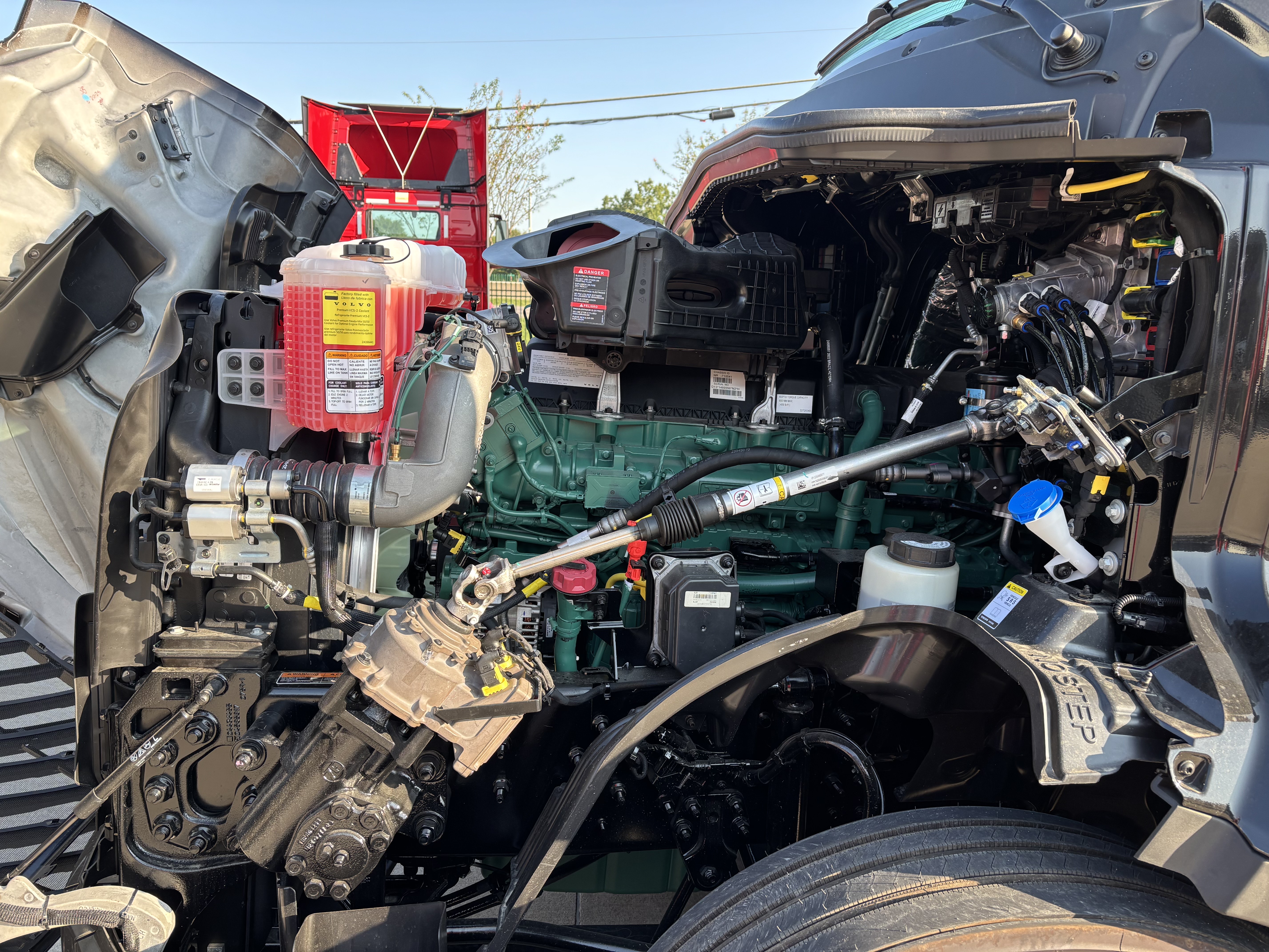 2026 Volvo - image 24