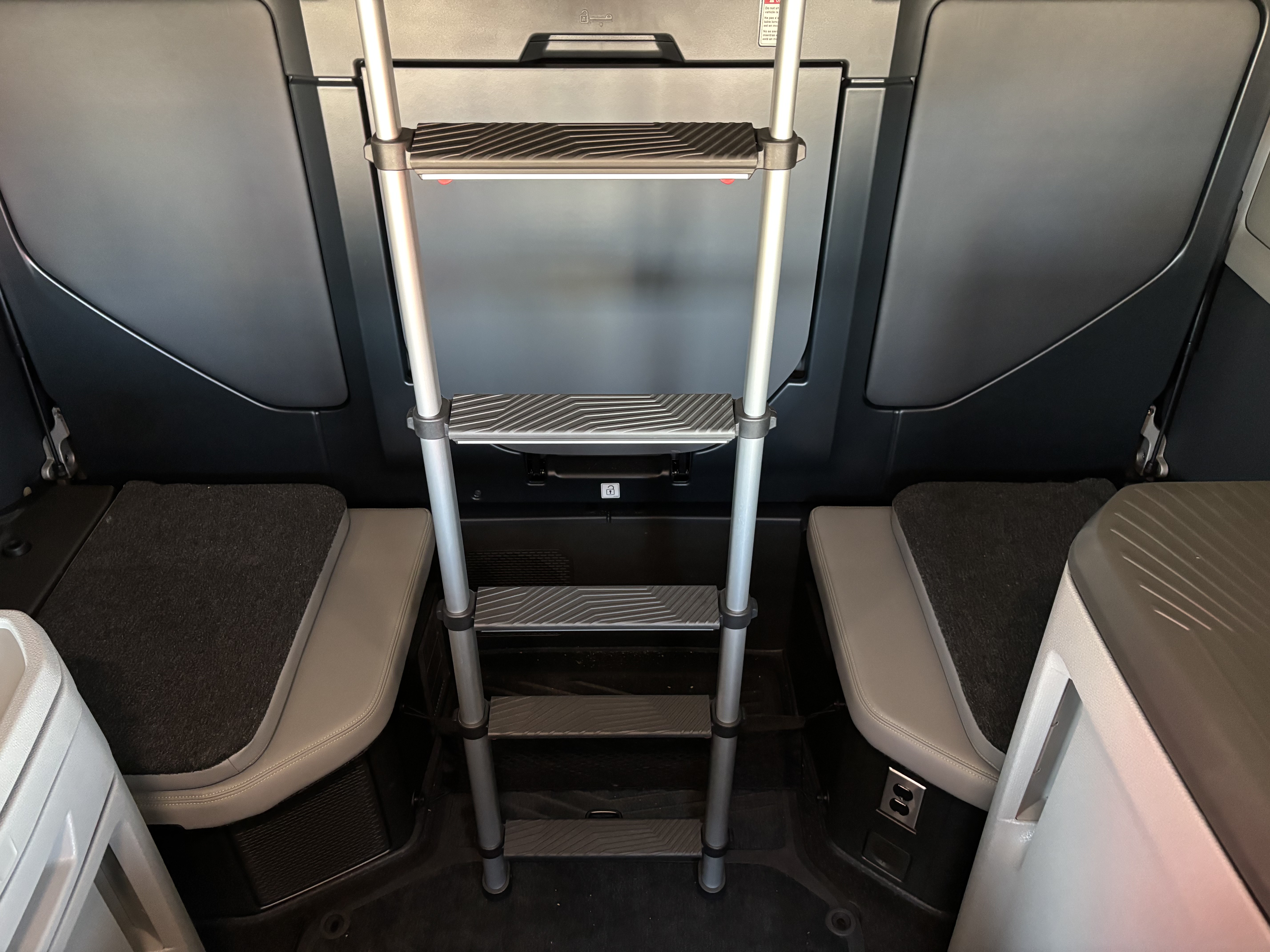 2026 Volvo - image 16