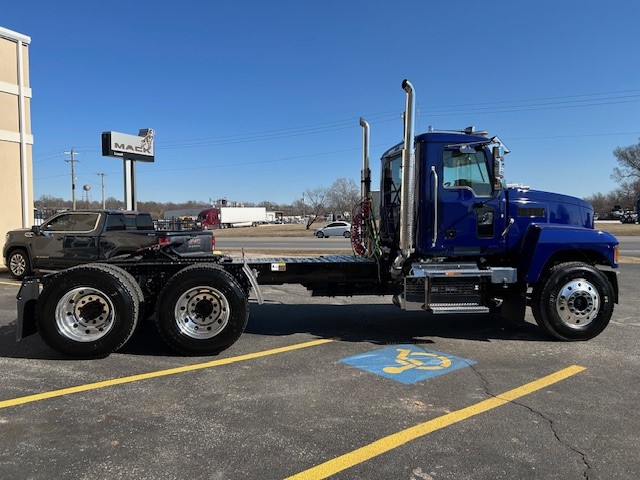 2025 Mack - image 5