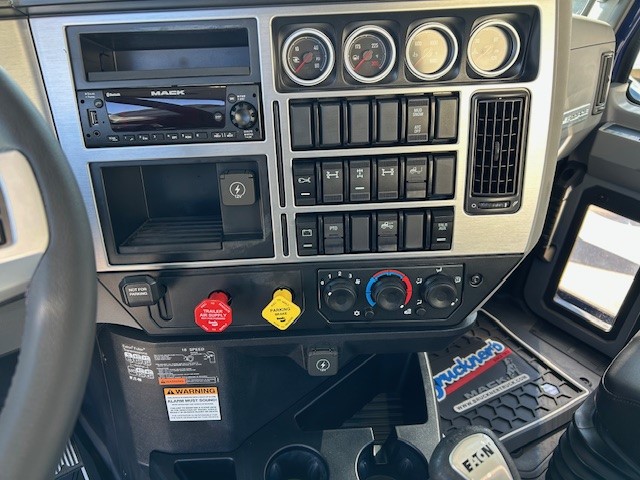 2025 Mack - image 11