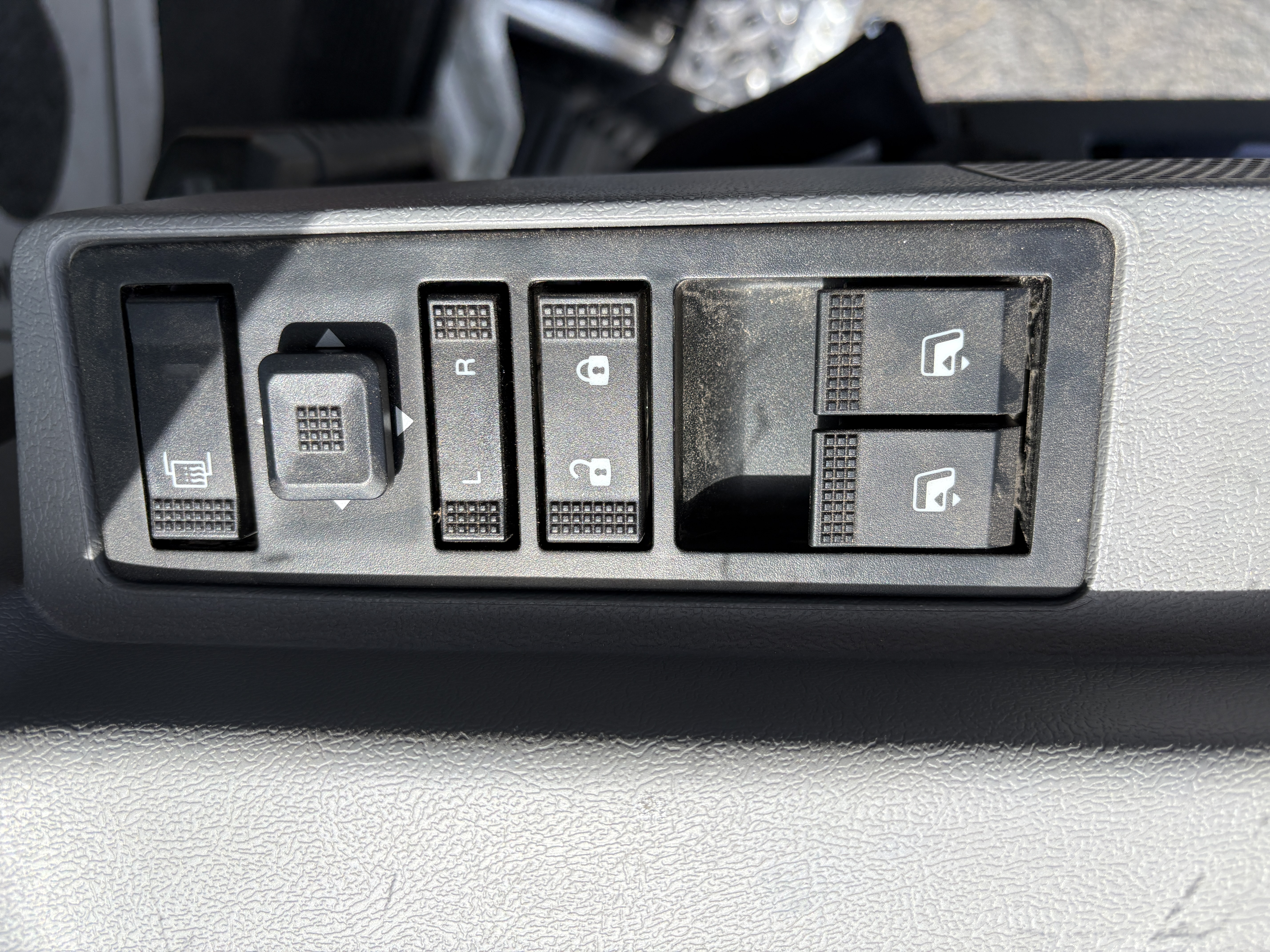 2026 Mack - image 18