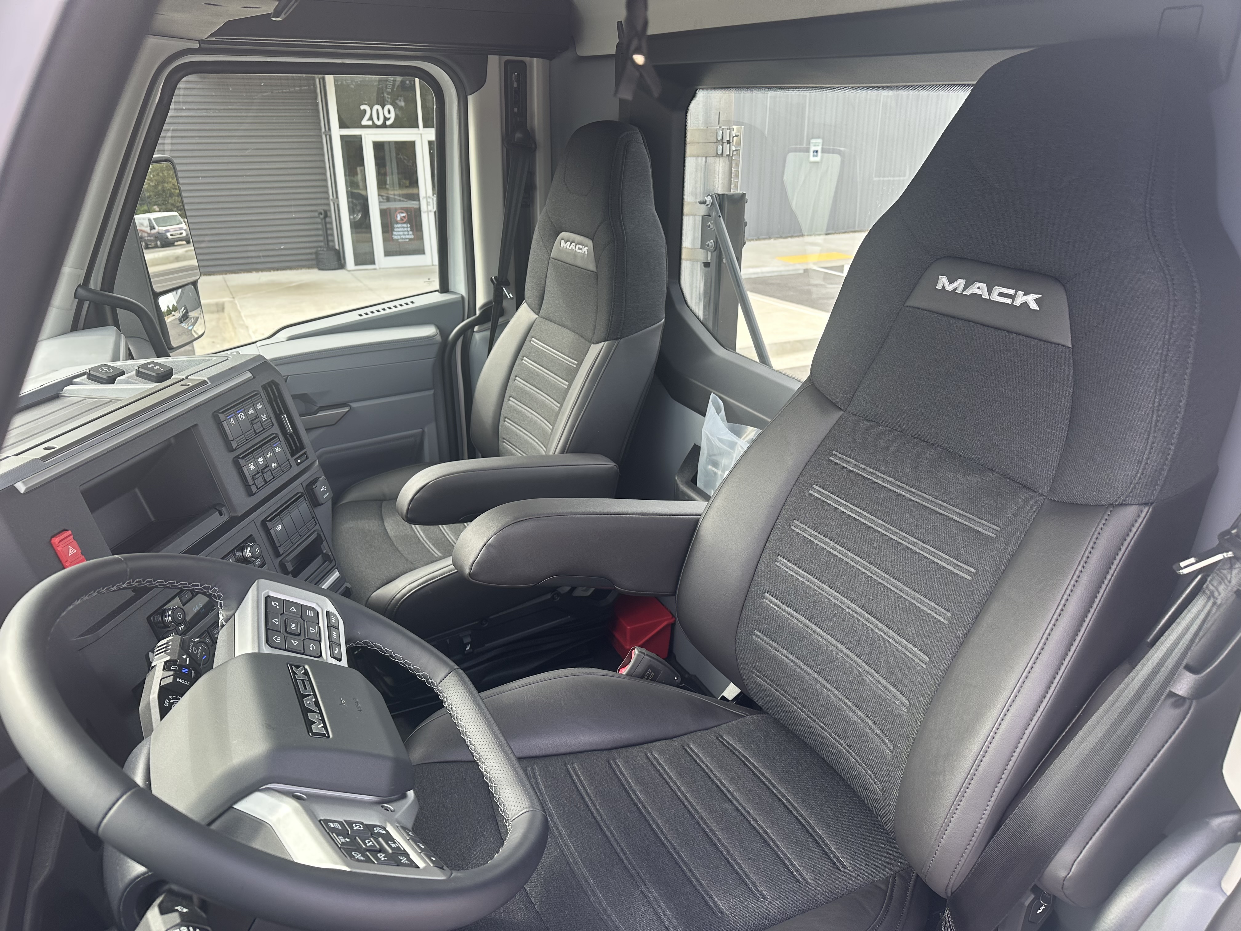 2026 Mack - image 5
