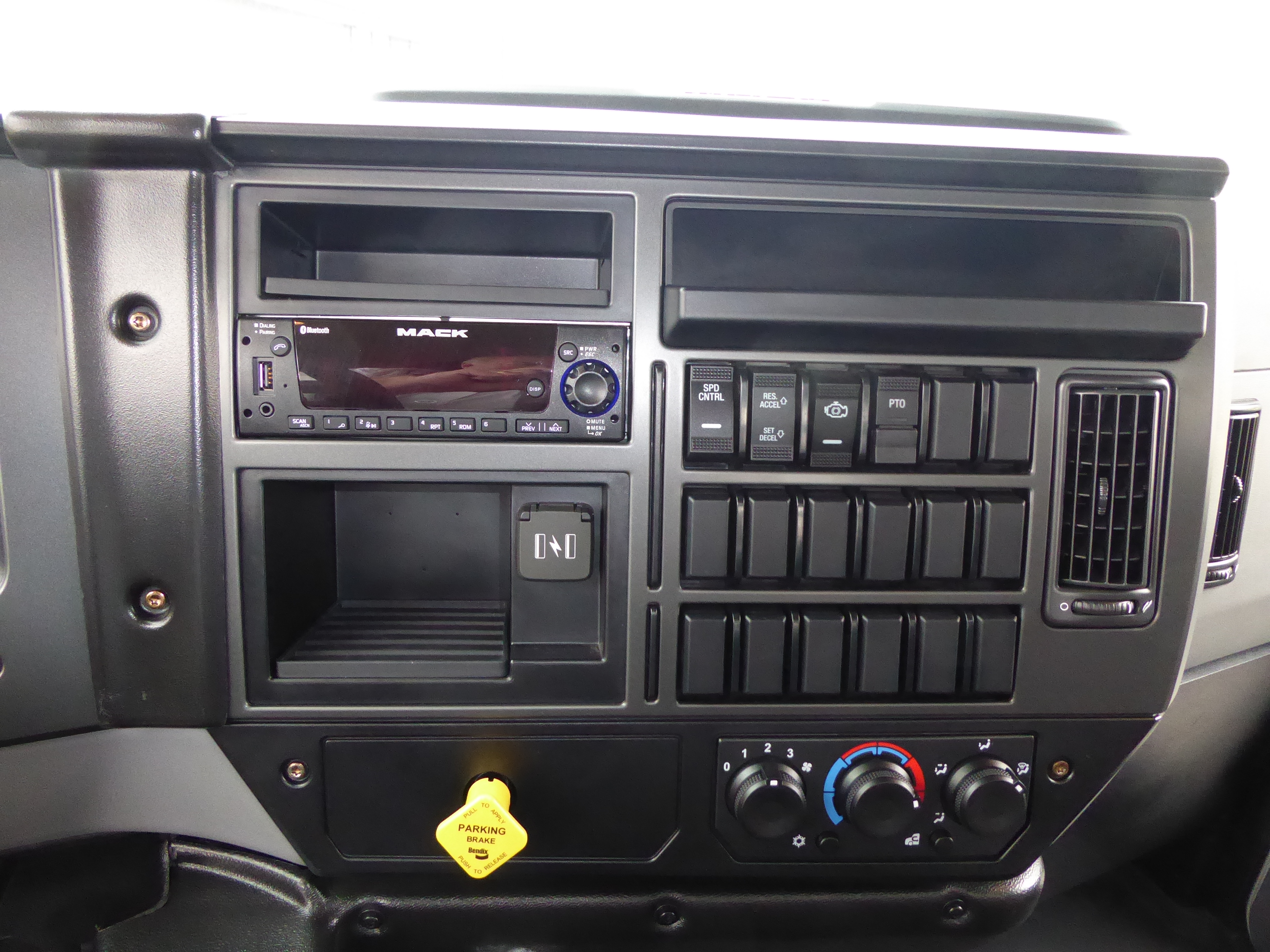 2025 Mack - image 16