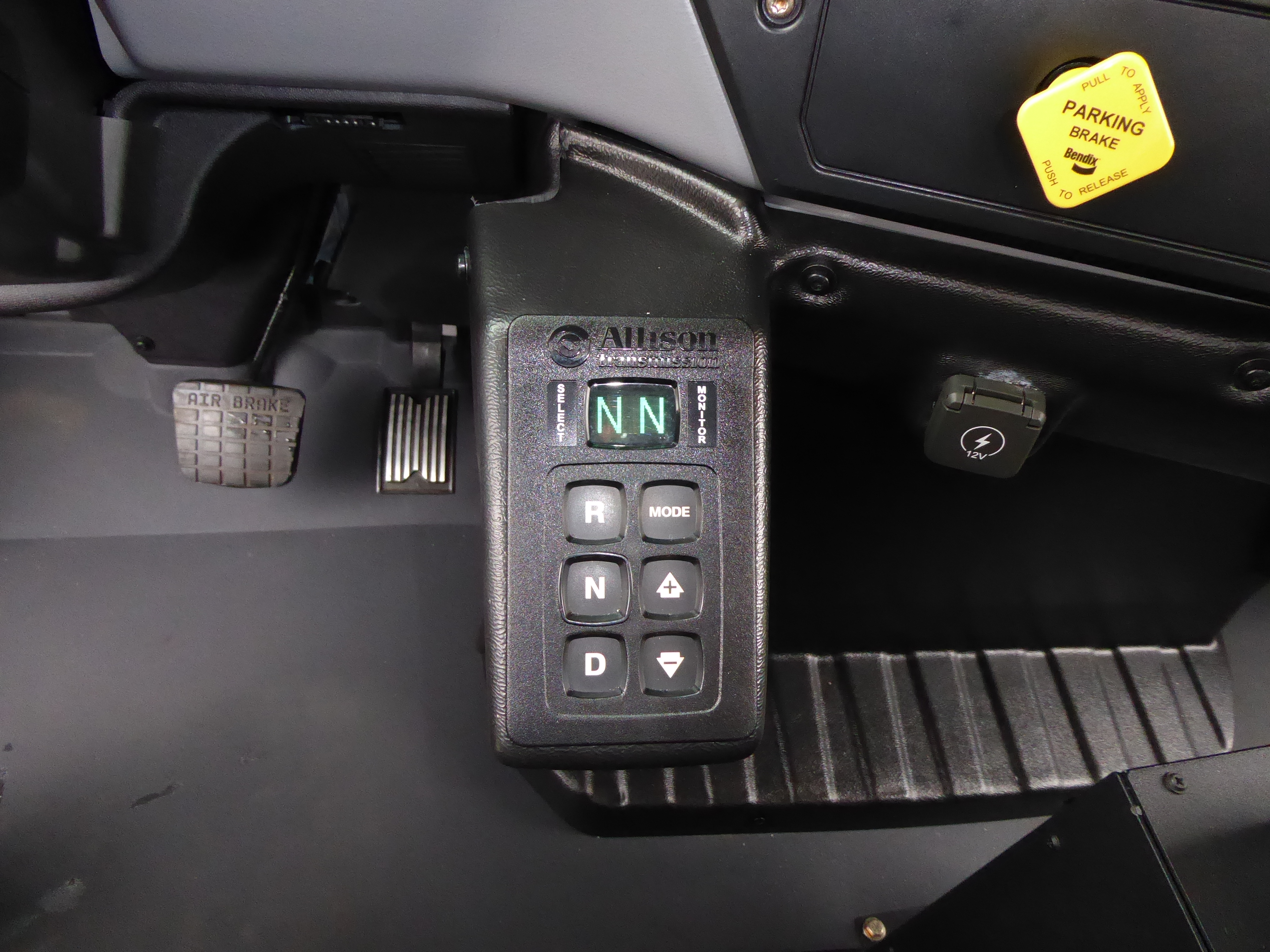 2025 Mack - image 14