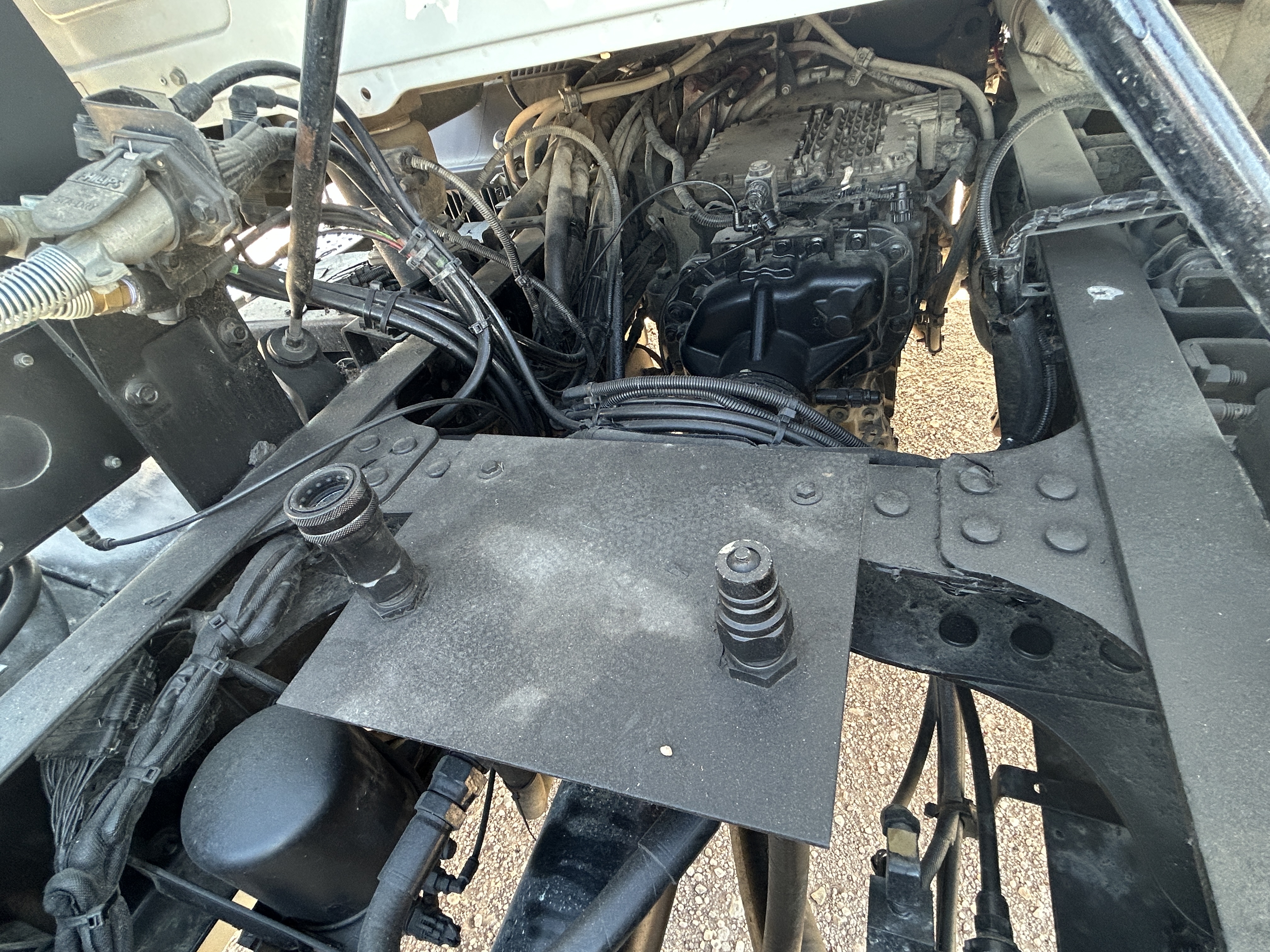 2019 Mack - image 18