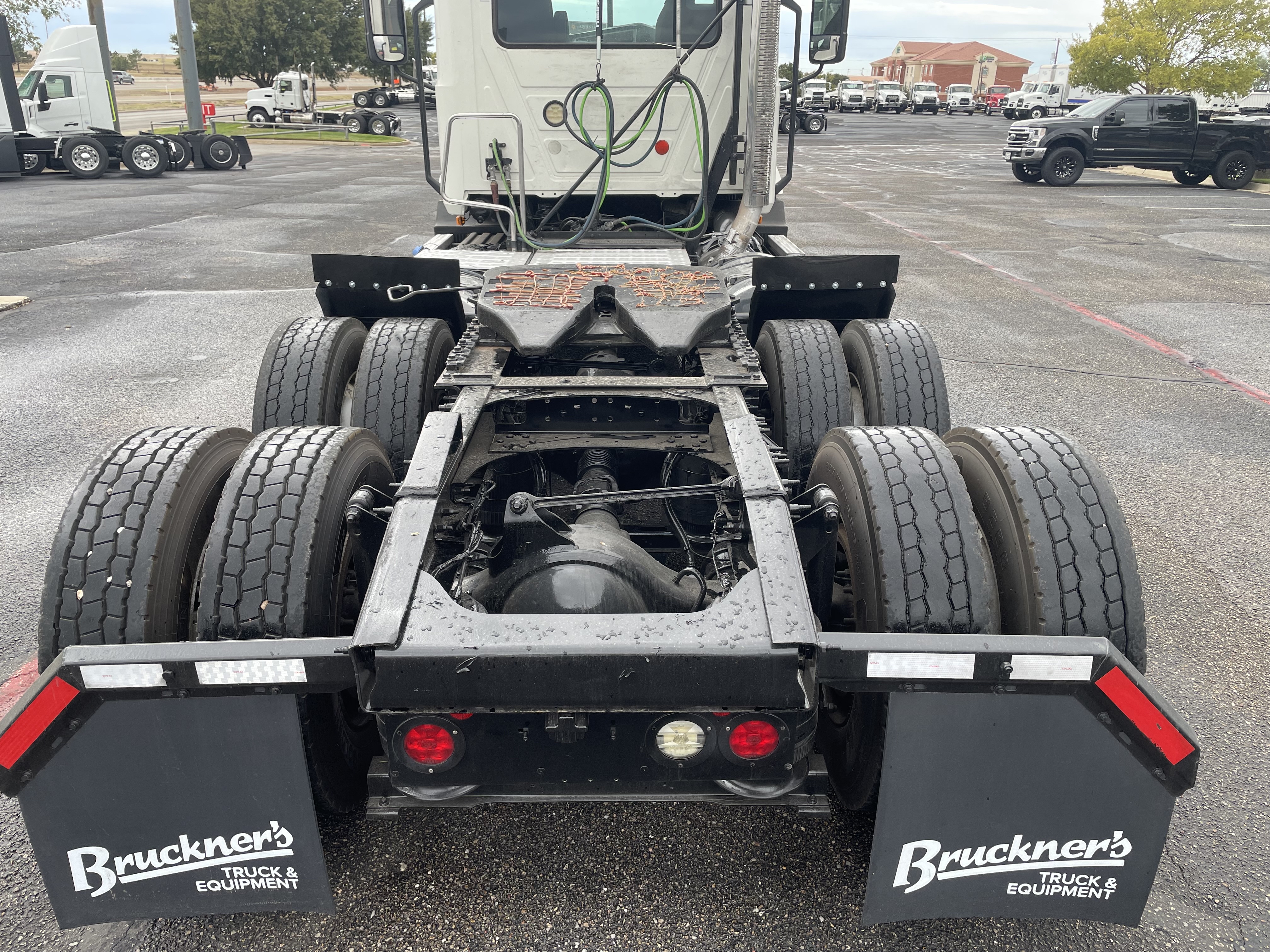 2020 Mack - image 10