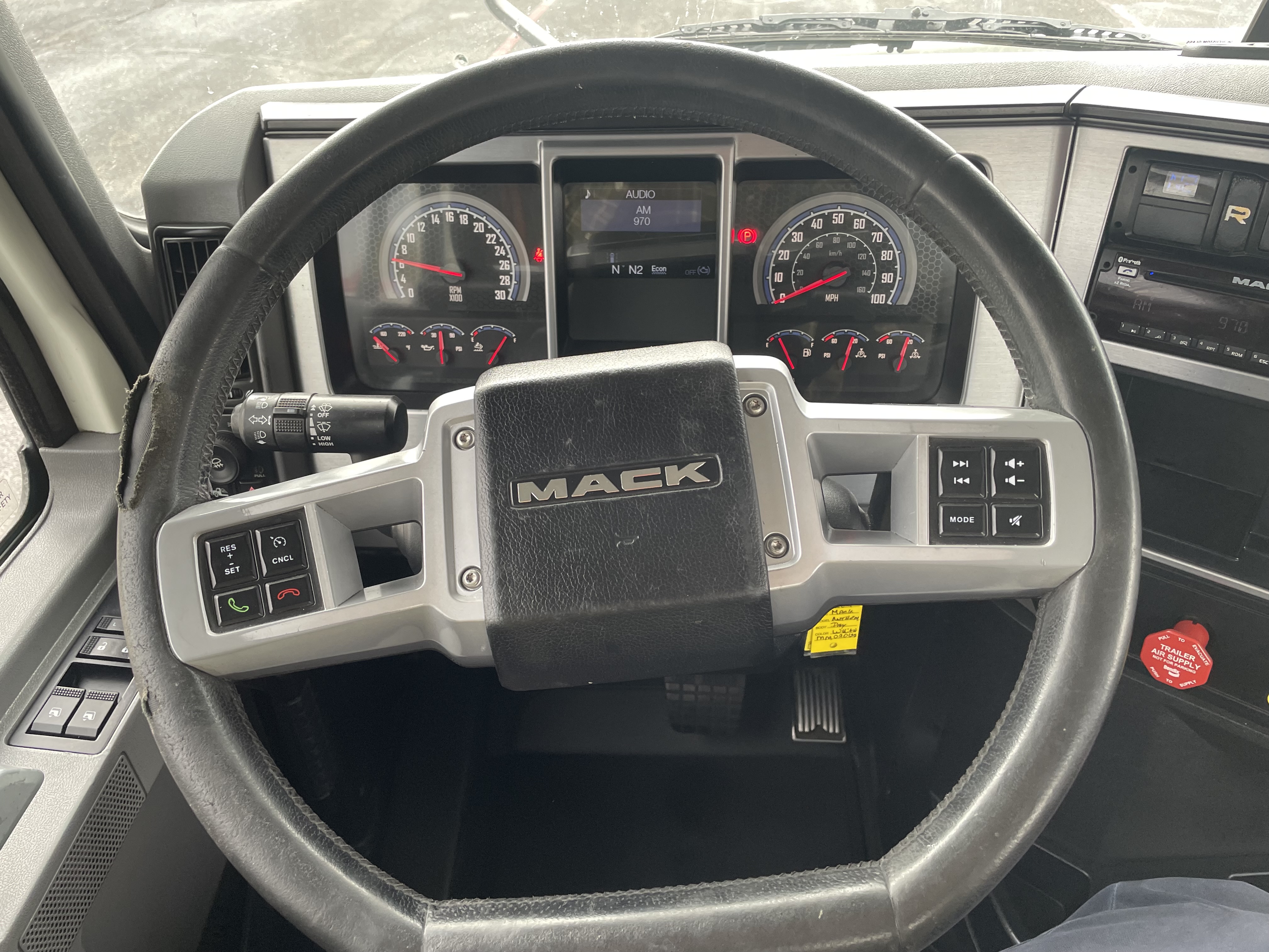 2020 Mack - image 12