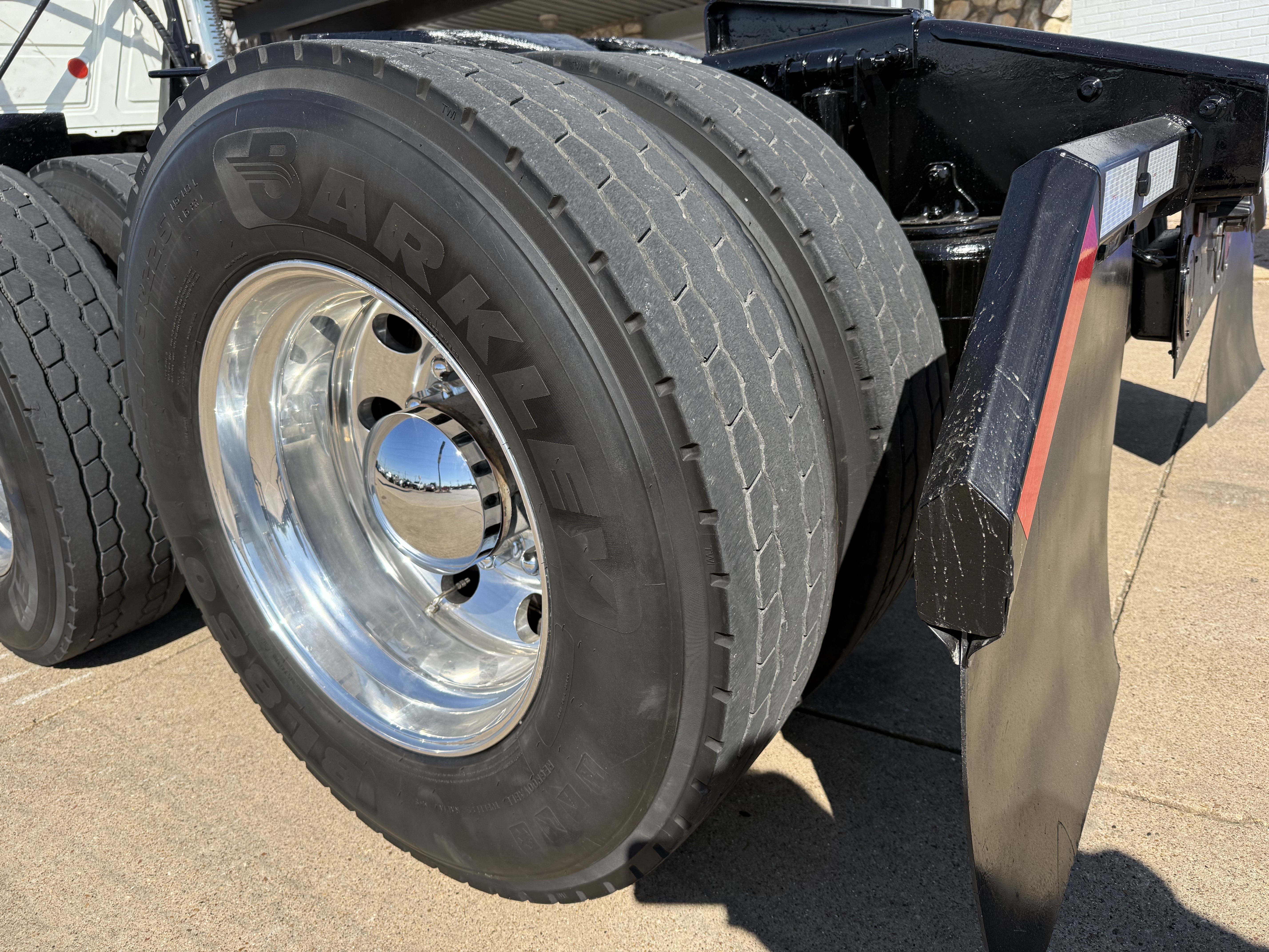 2020 Mack - image 16