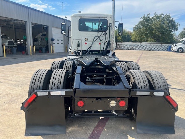 2020 Mack - image 6