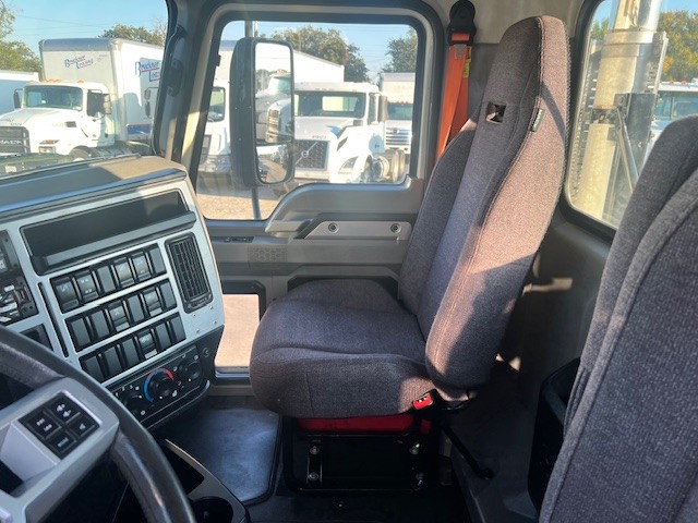 2020 Mack - image 13