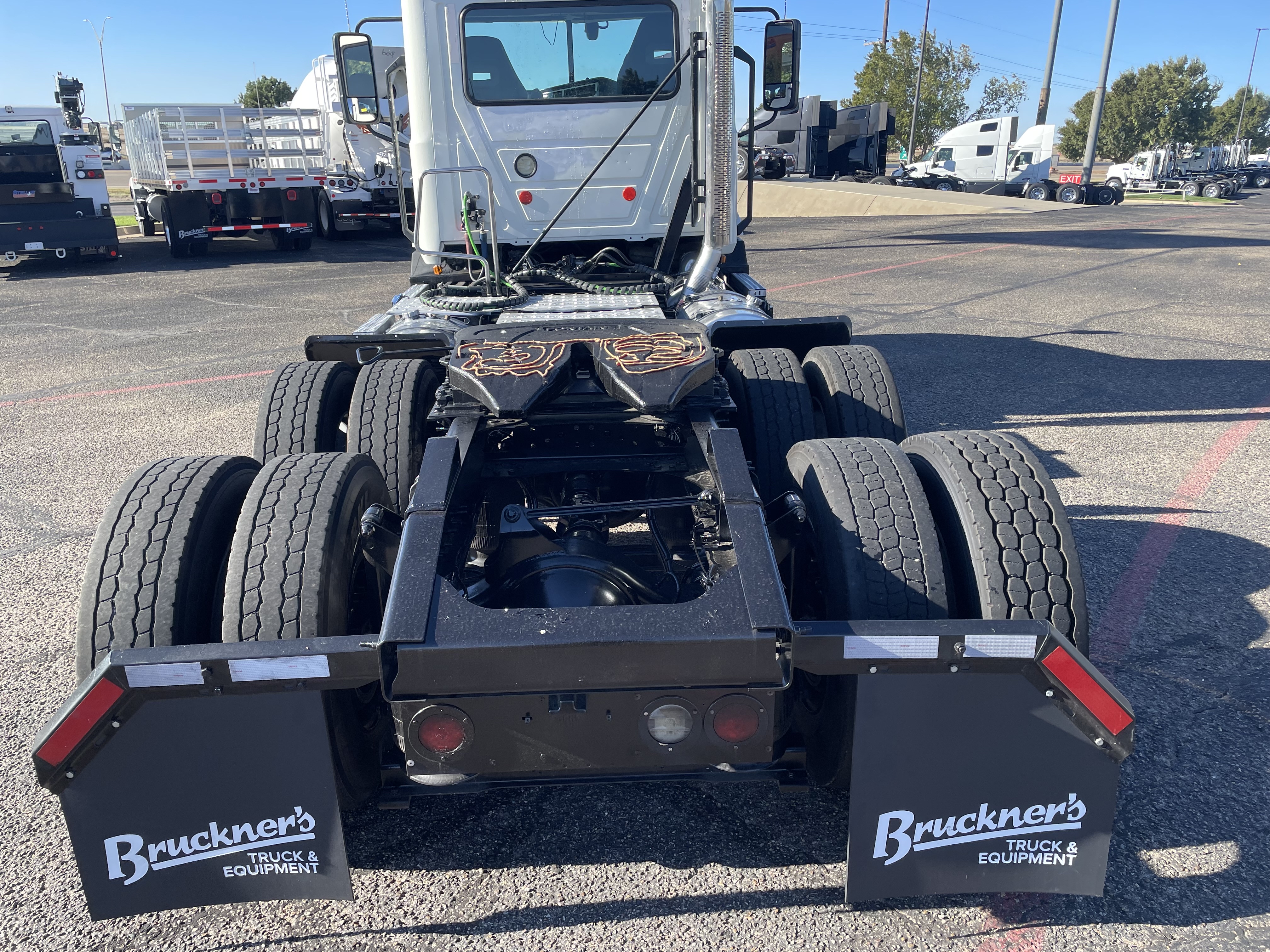 2020 Mack - image 11