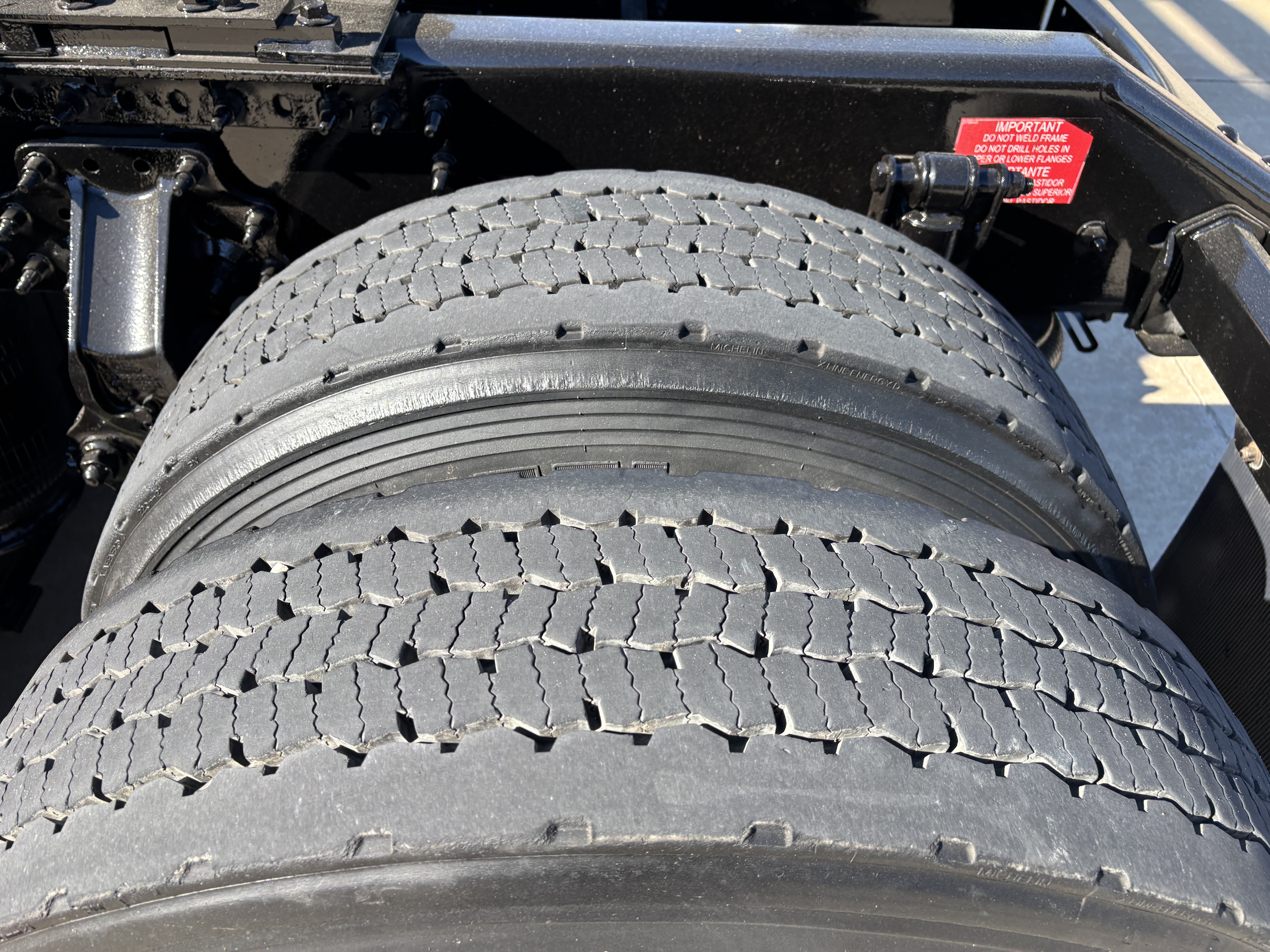 2023 Volvo - image 14