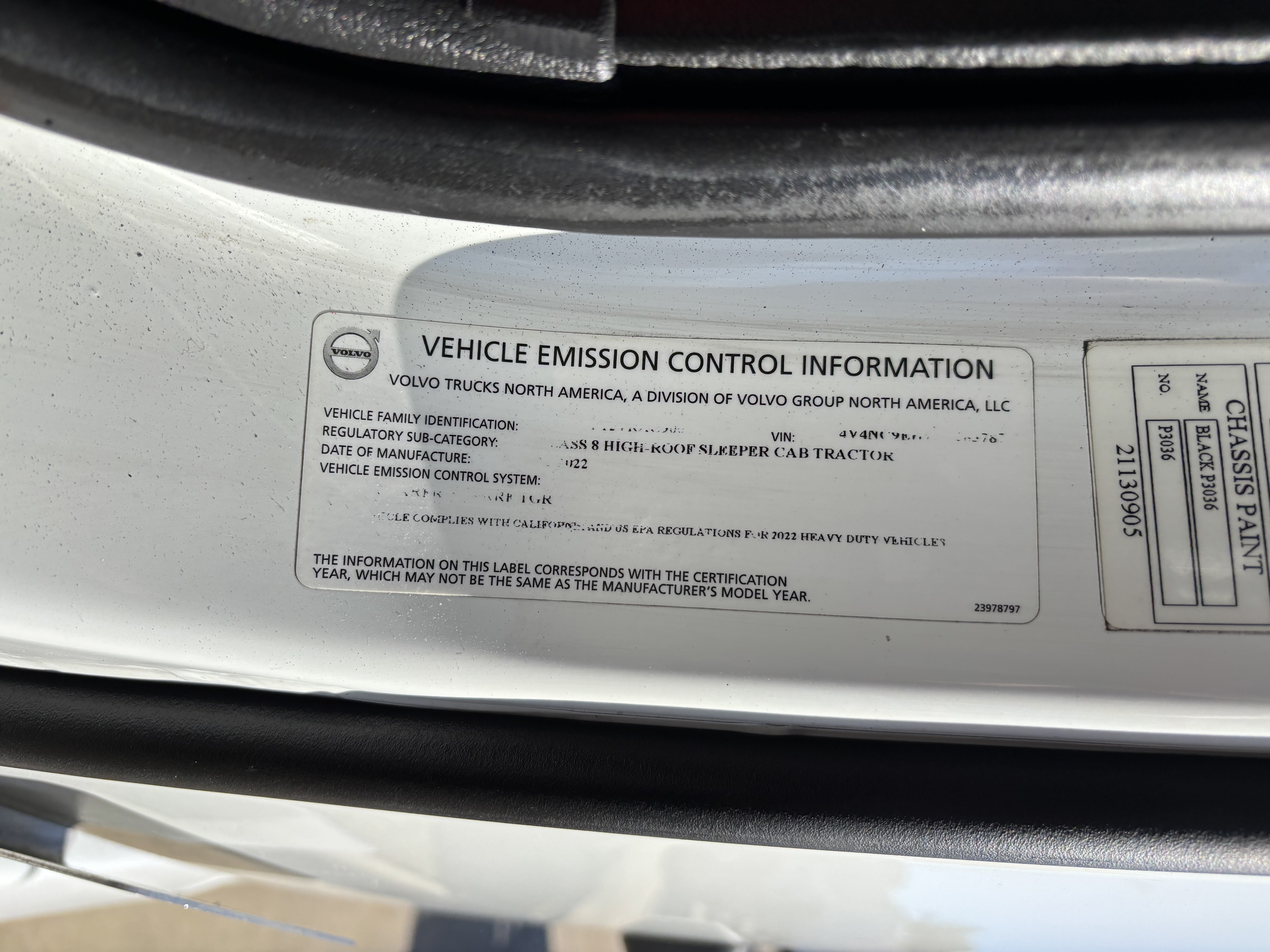 2023 Volvo - image 32