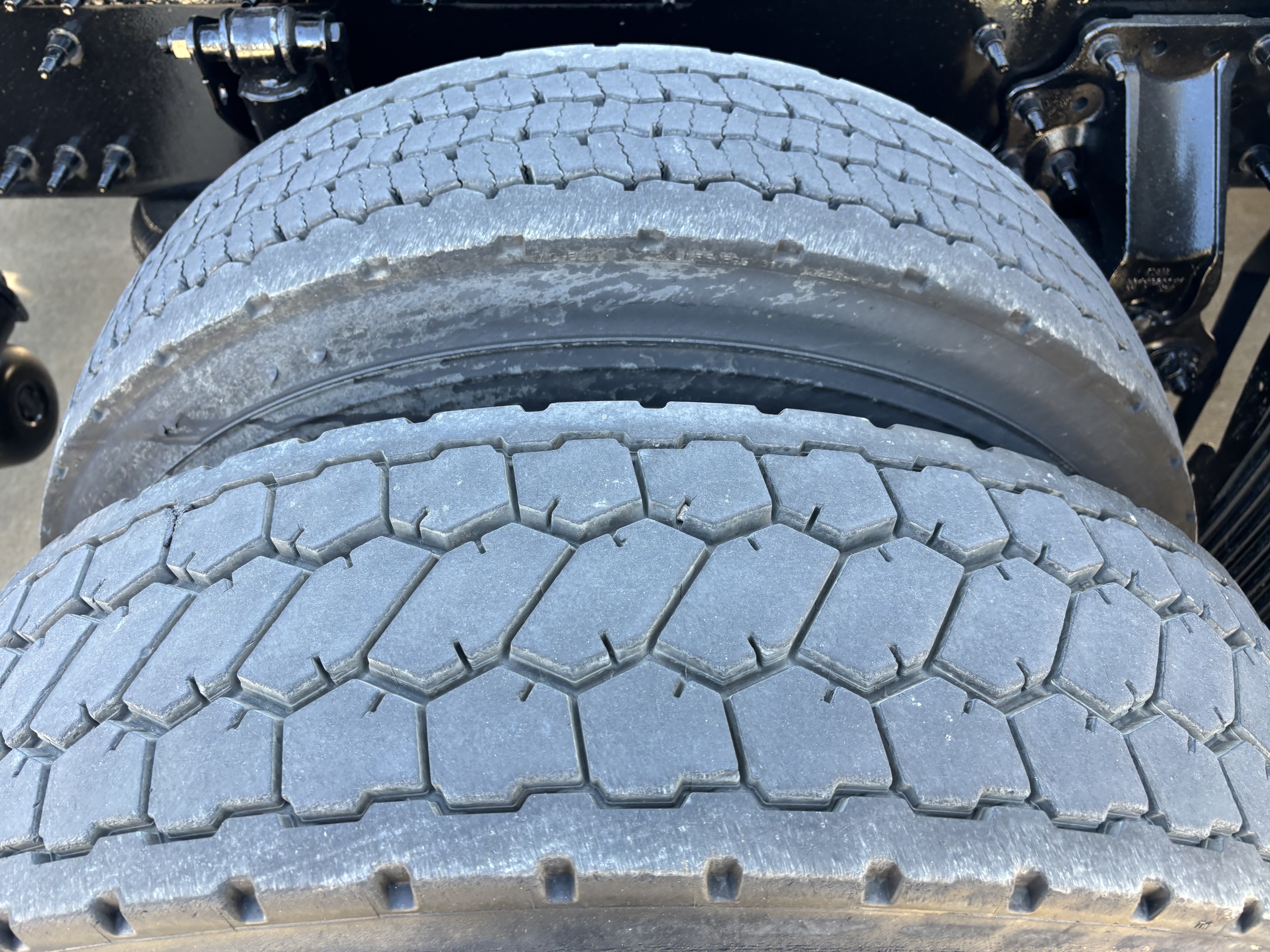 2023 Volvo - image 12