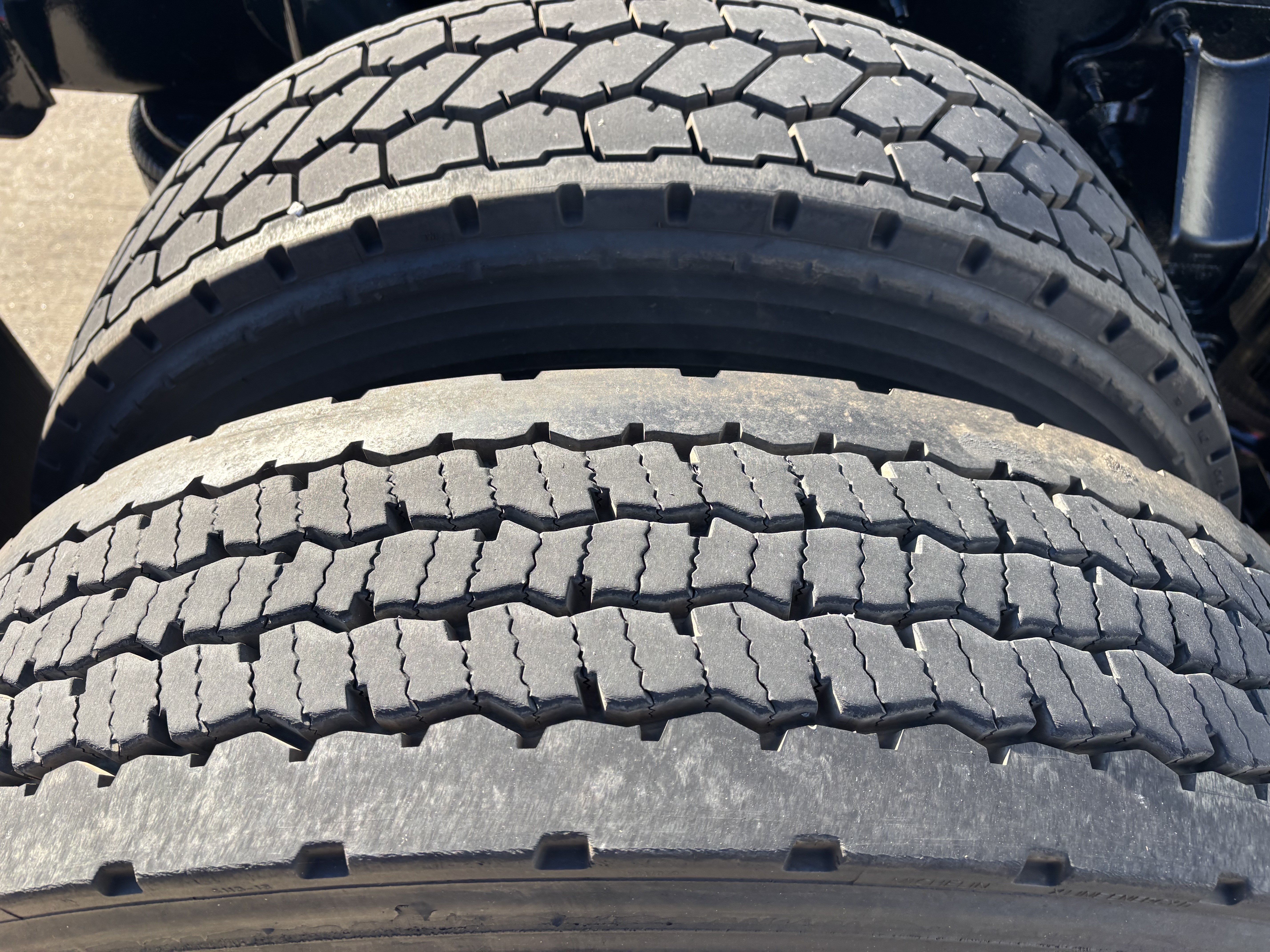 2023 Volvo - image 13