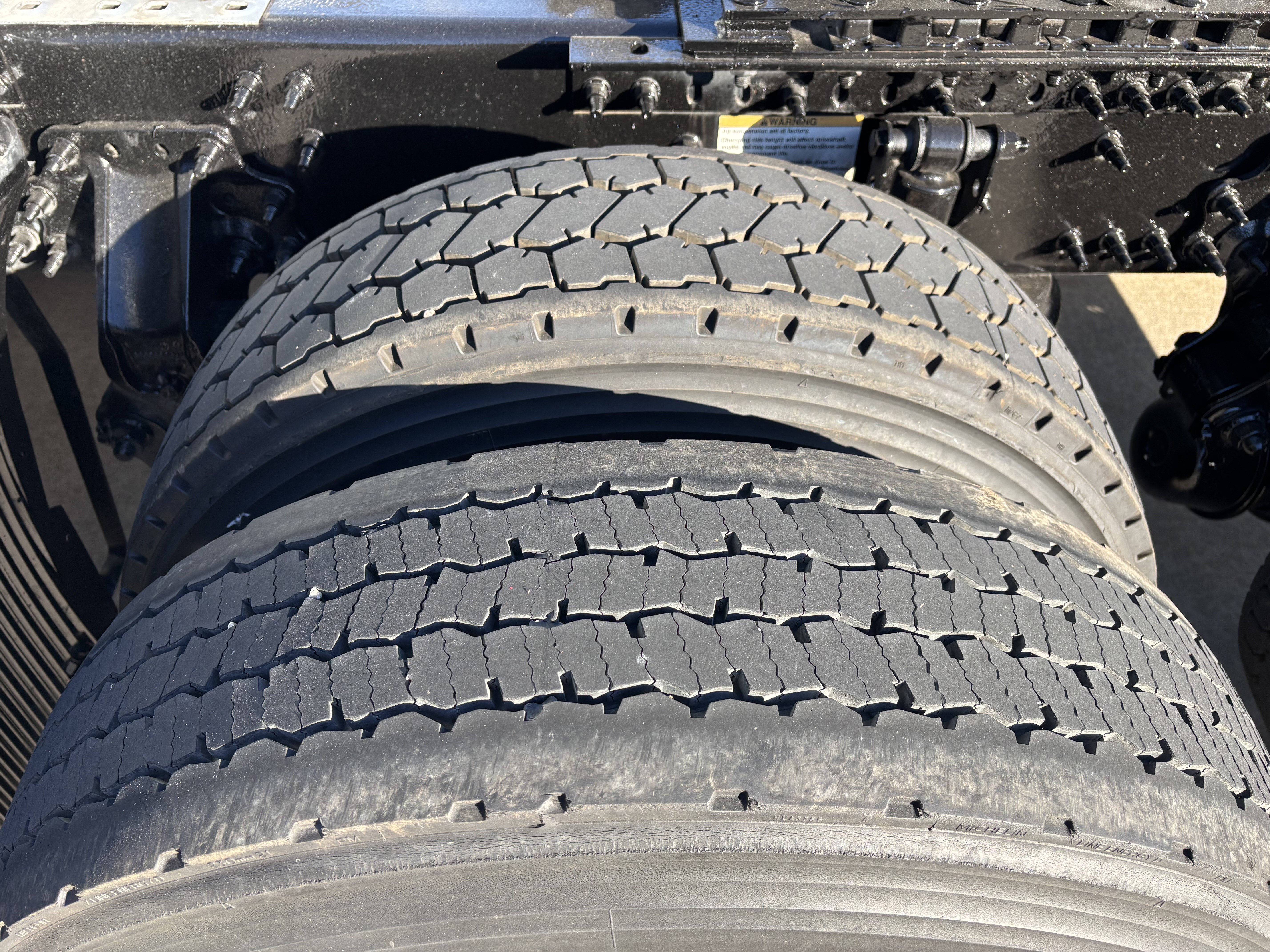 2023 Volvo - image 15