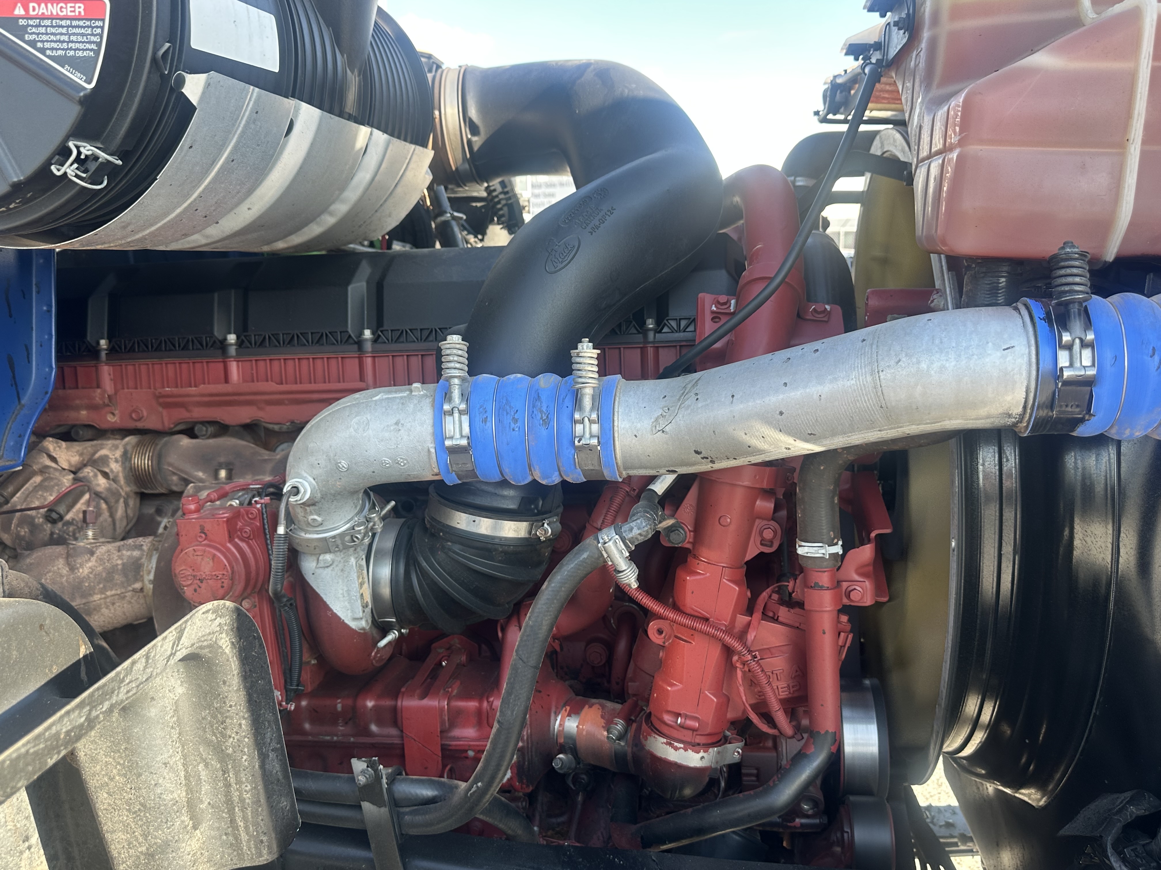 2024 Mack Granite - image 10