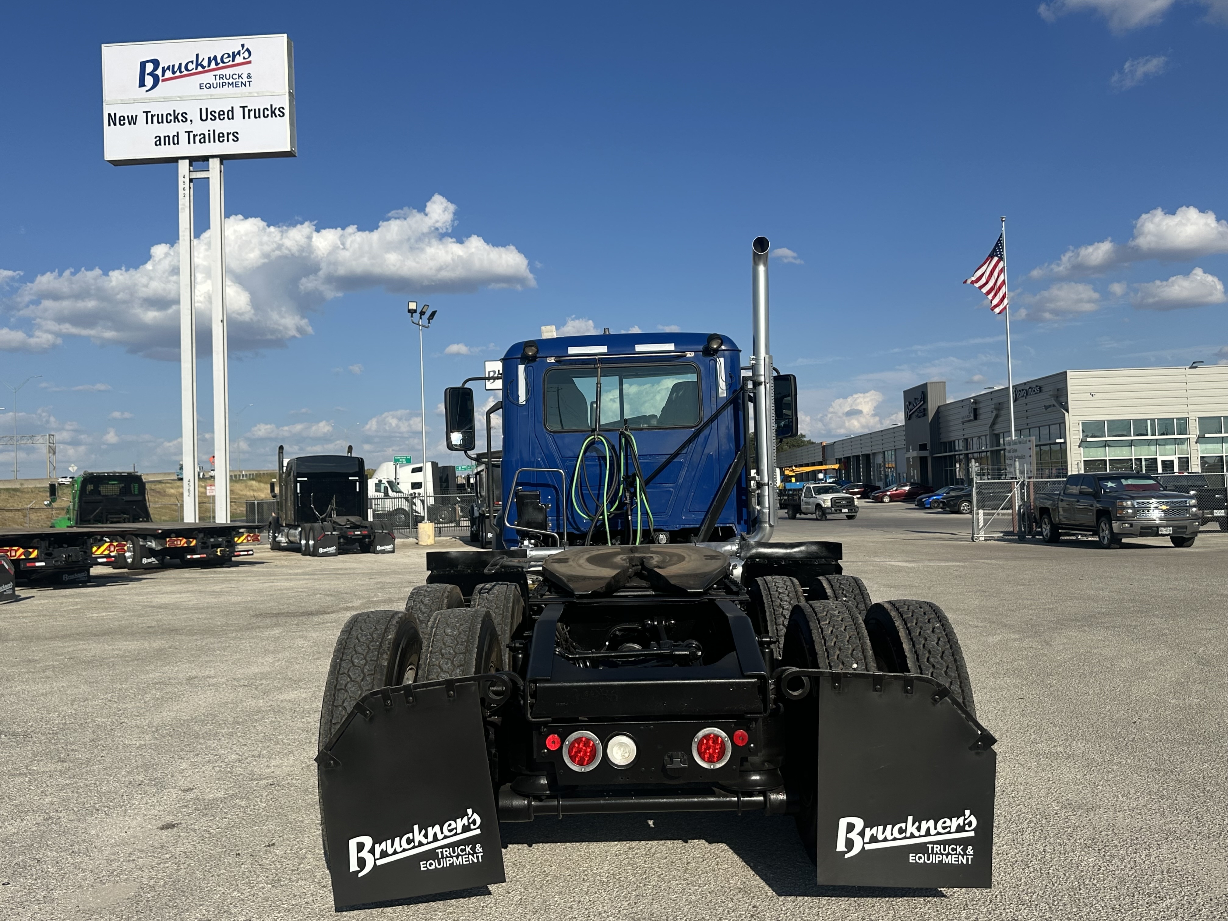 2024 Mack Granite - image 6