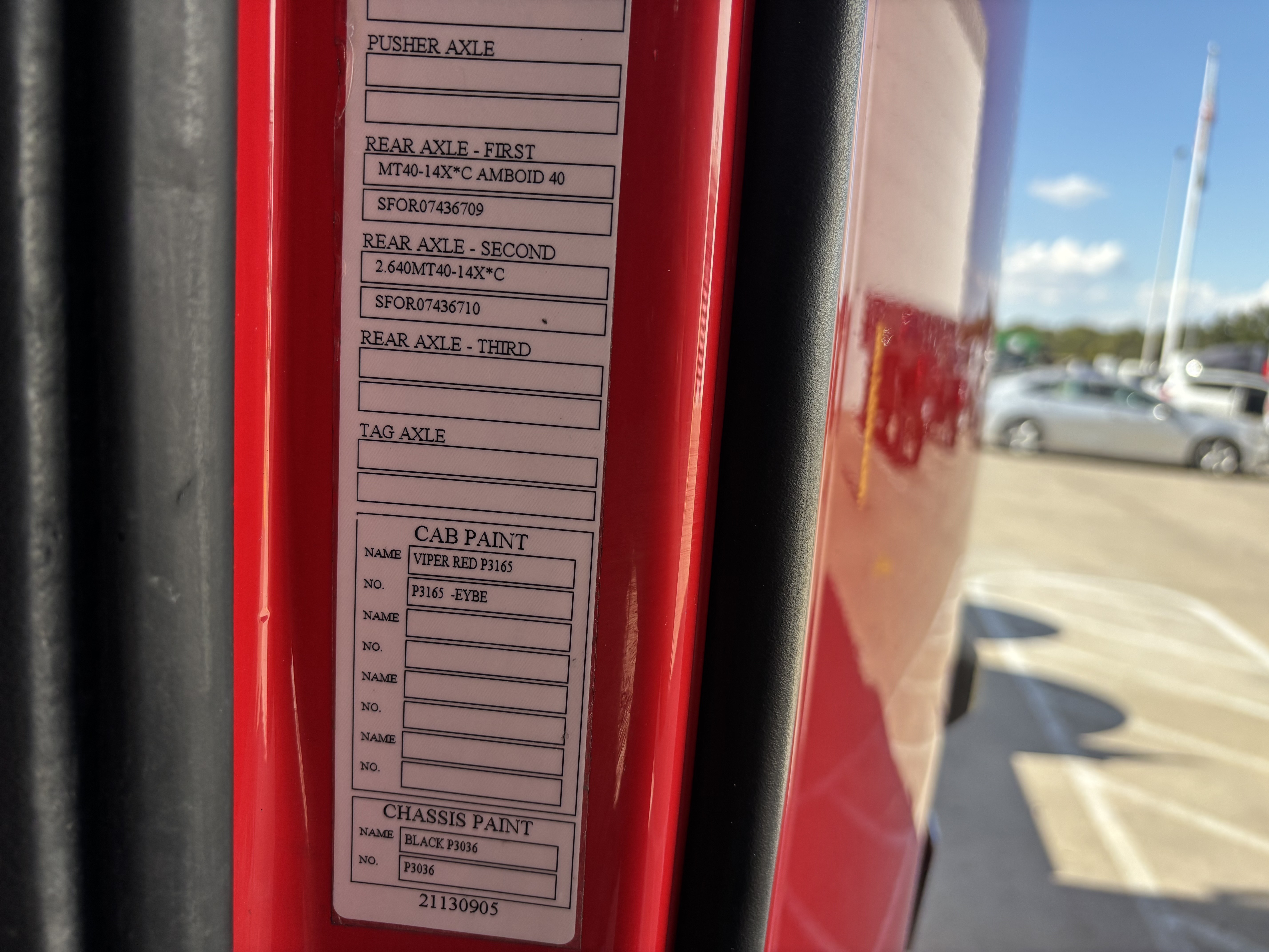 2023 Volvo - image 33