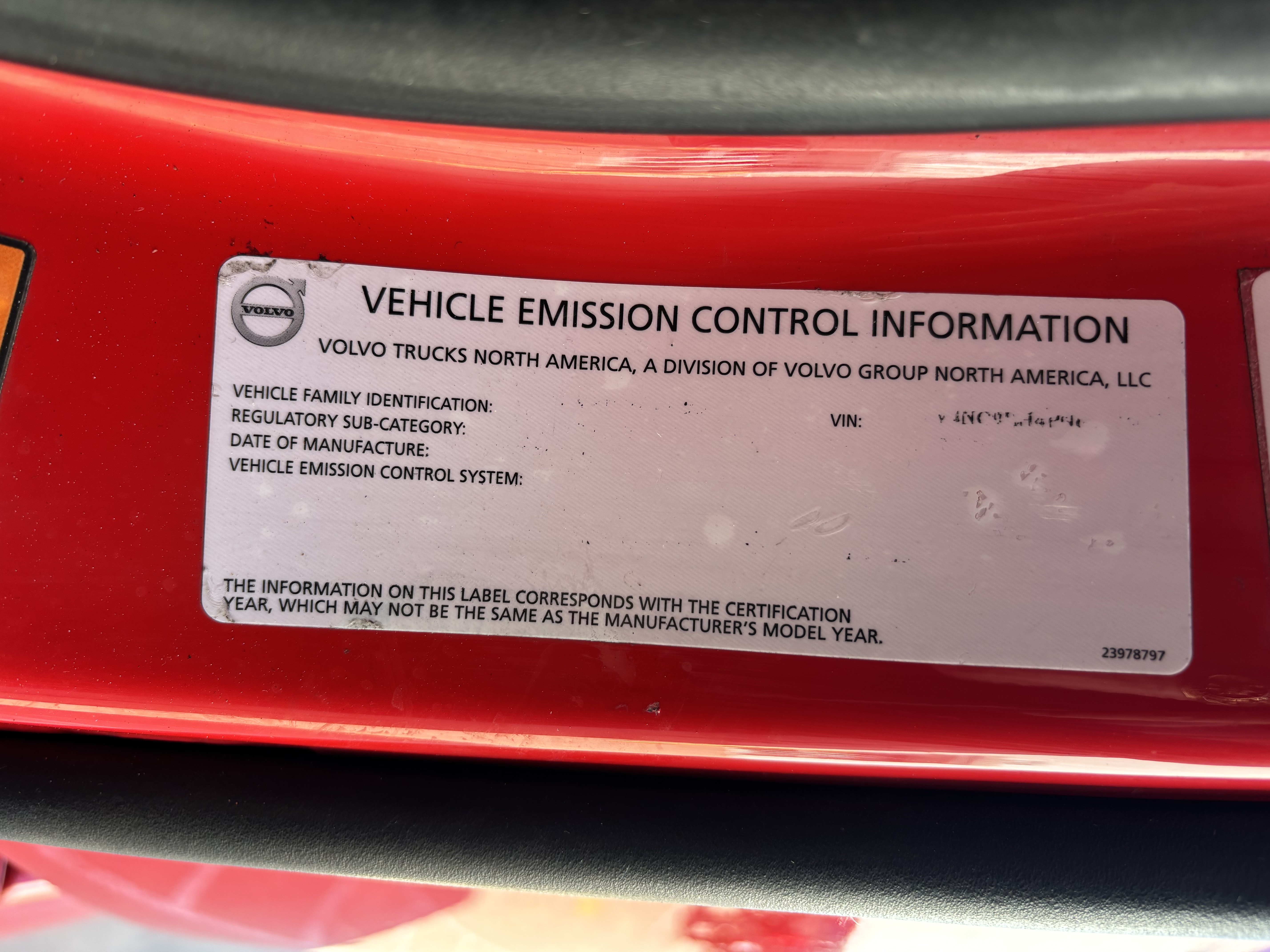 2023 Volvo - image 34