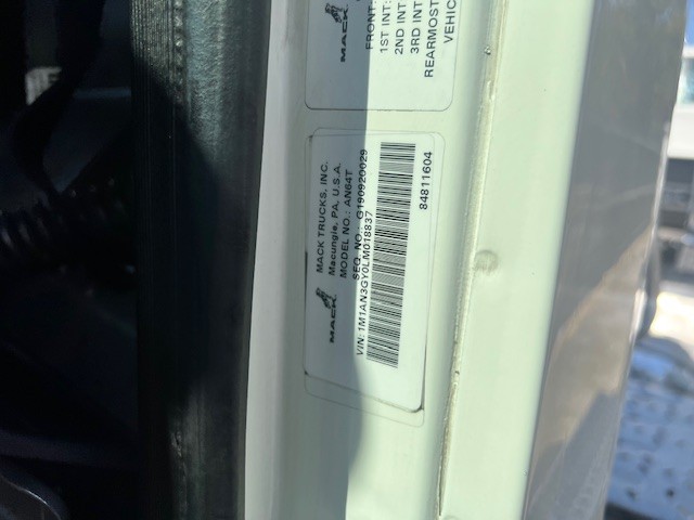 2020 Mack - image 17