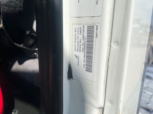 2021 Mack - image 17