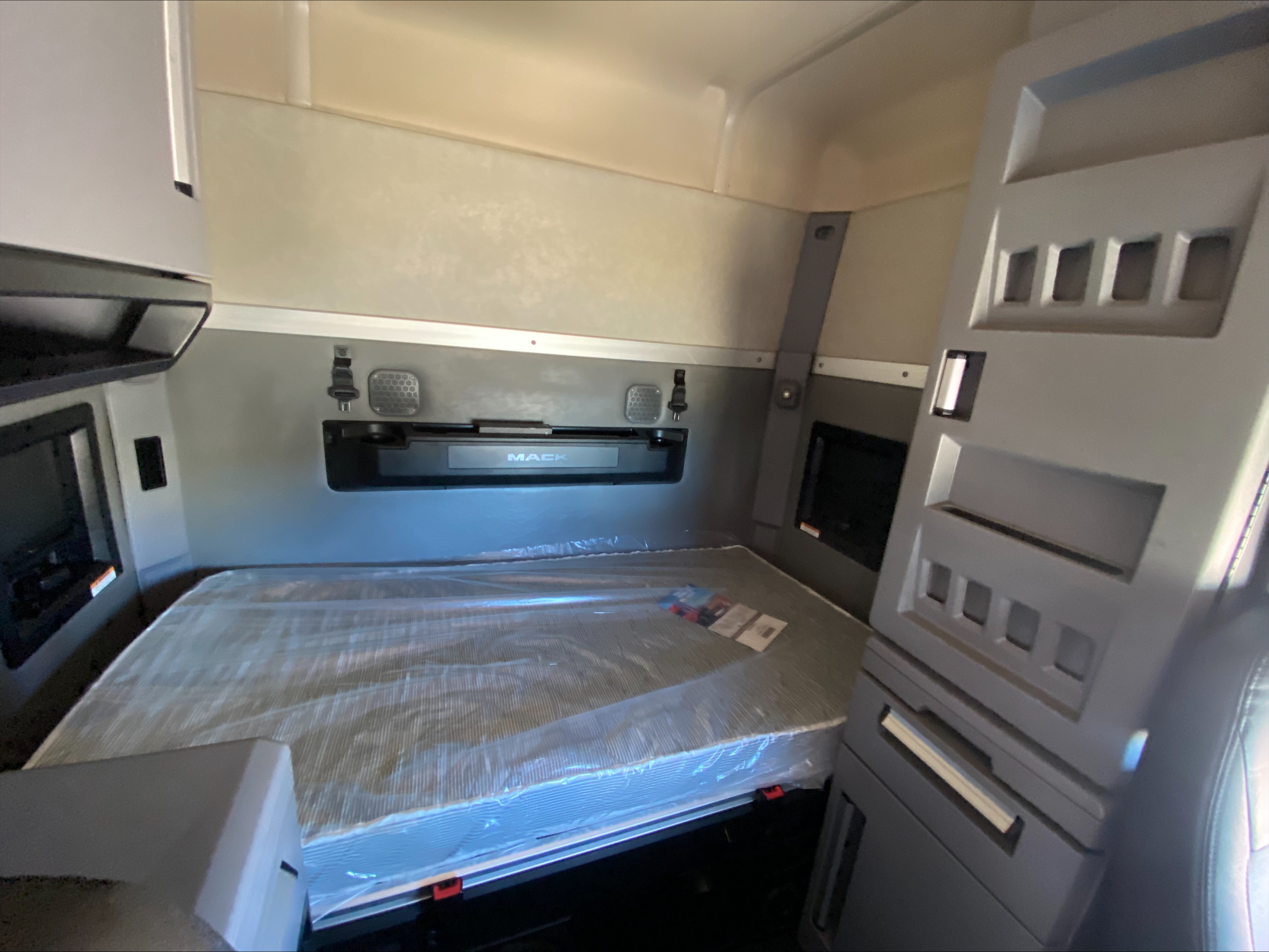 2023 Mack - image 23