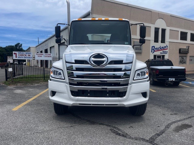 2026 Hino XL7 - image 2