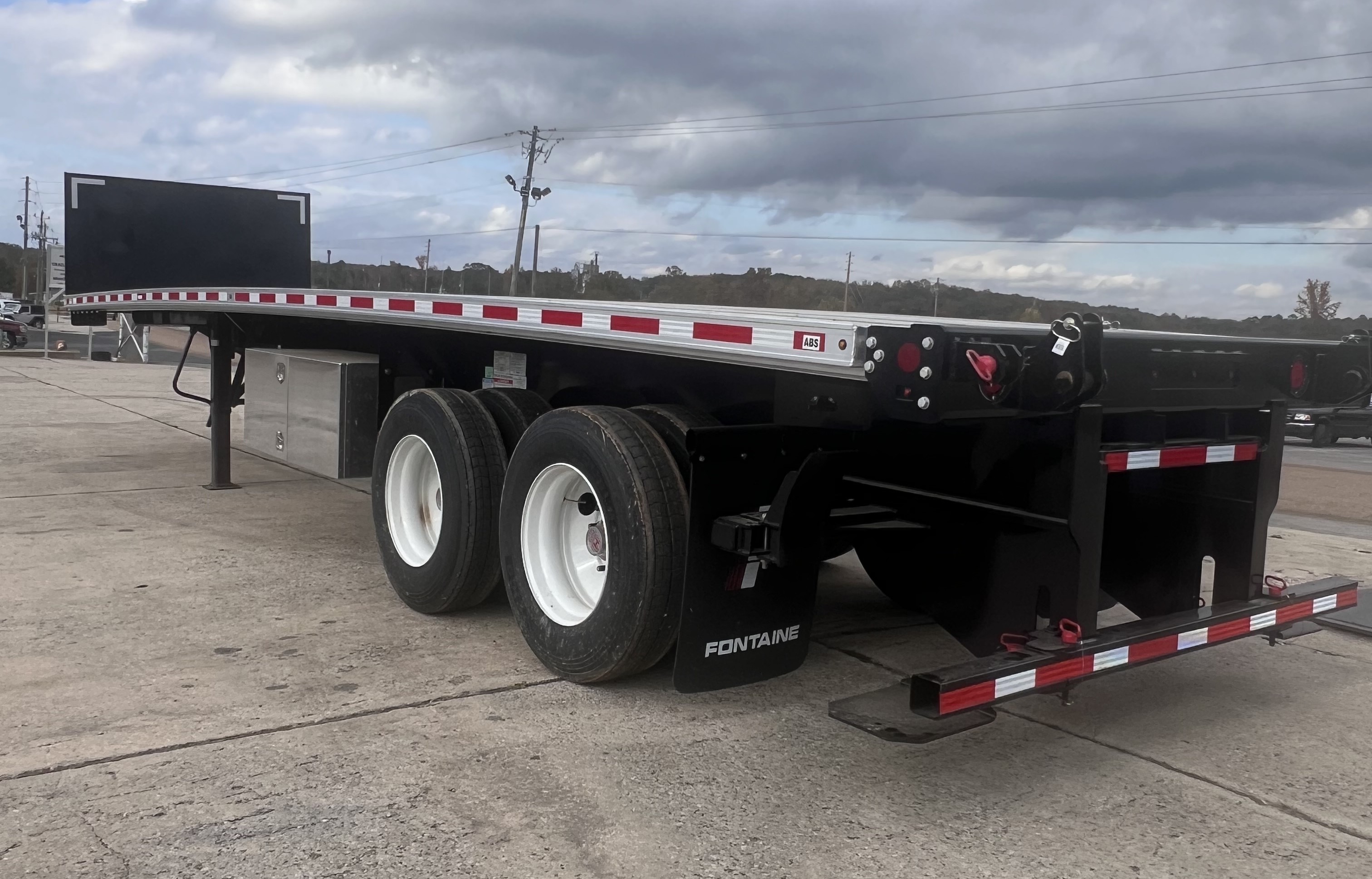 2027 Fontaine - image 3