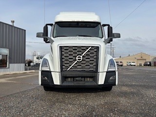 2023 Volvo - image 2