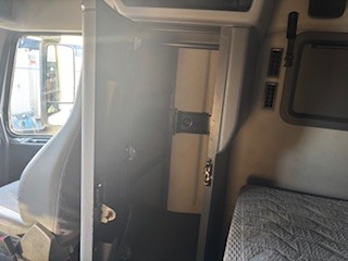 2023 Volvo - image 19