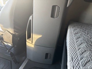 2023 Volvo - image 18