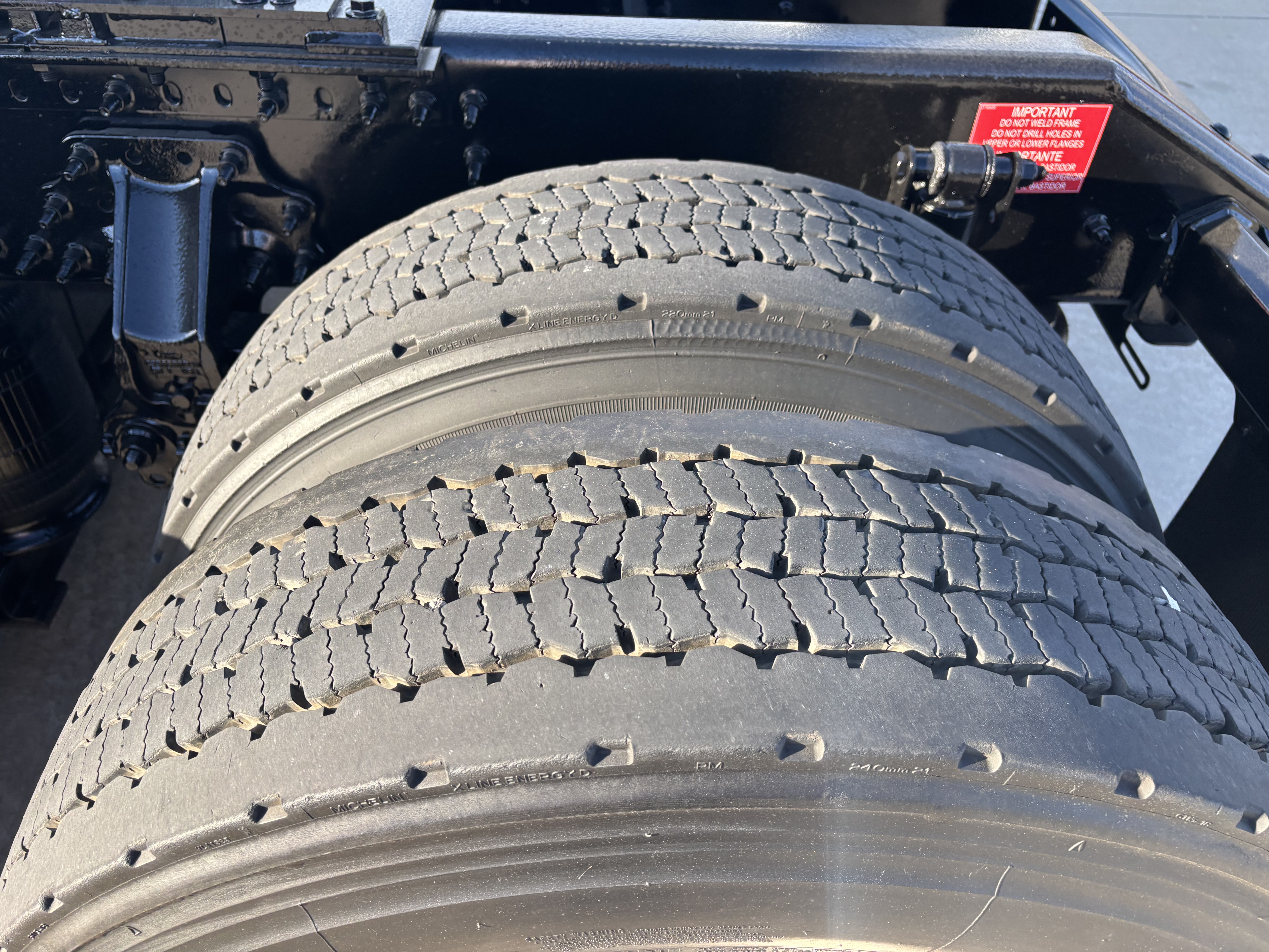 2023 Volvo - image 14