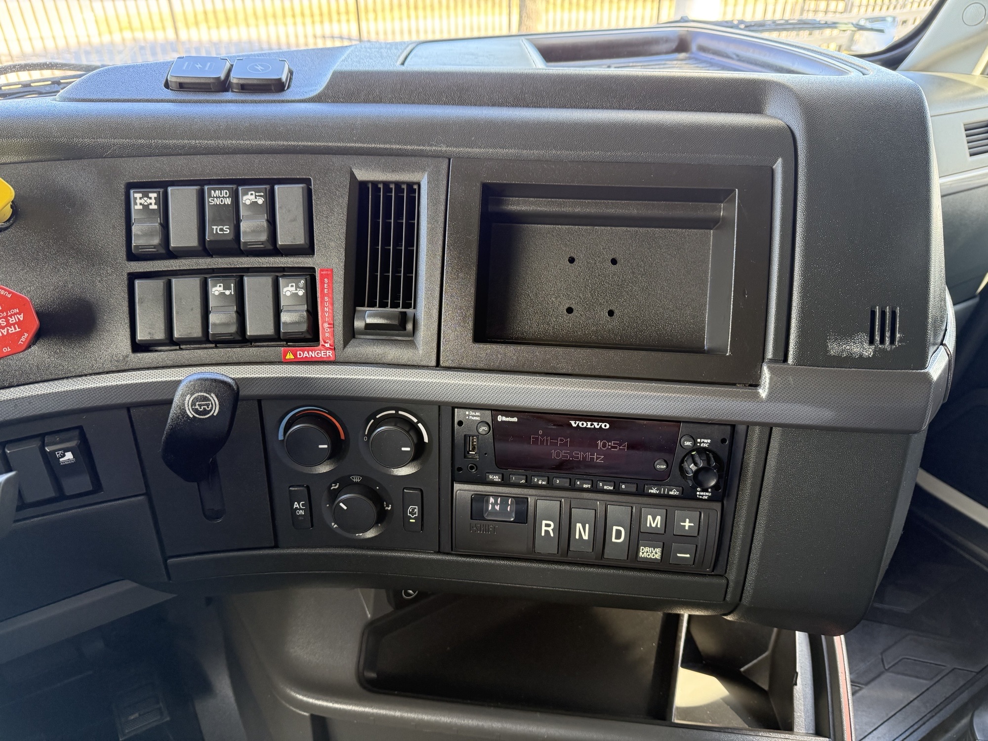 2023 Volvo - image 20