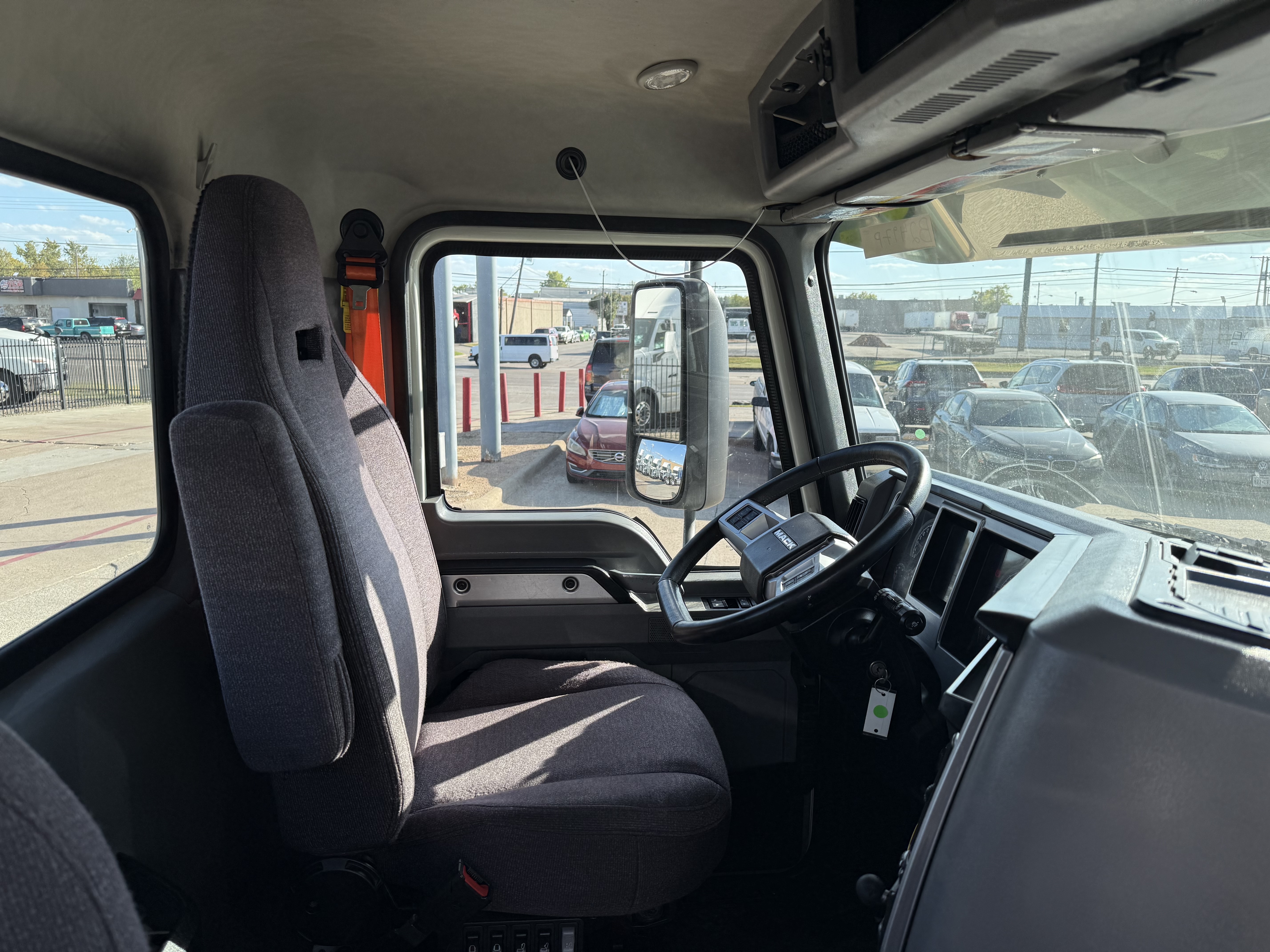 2021 Mack - image 13