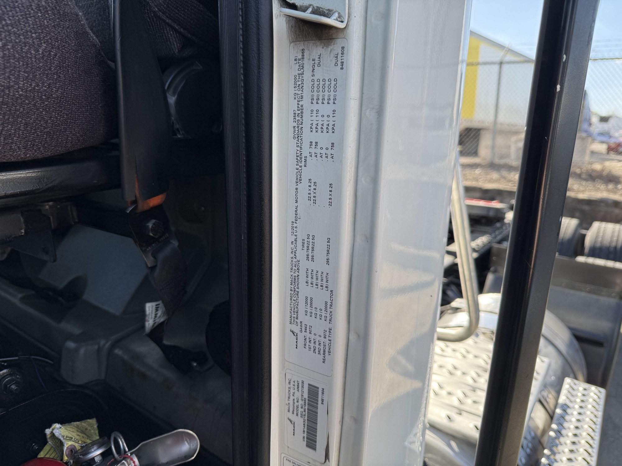 2020 Mack - image 27