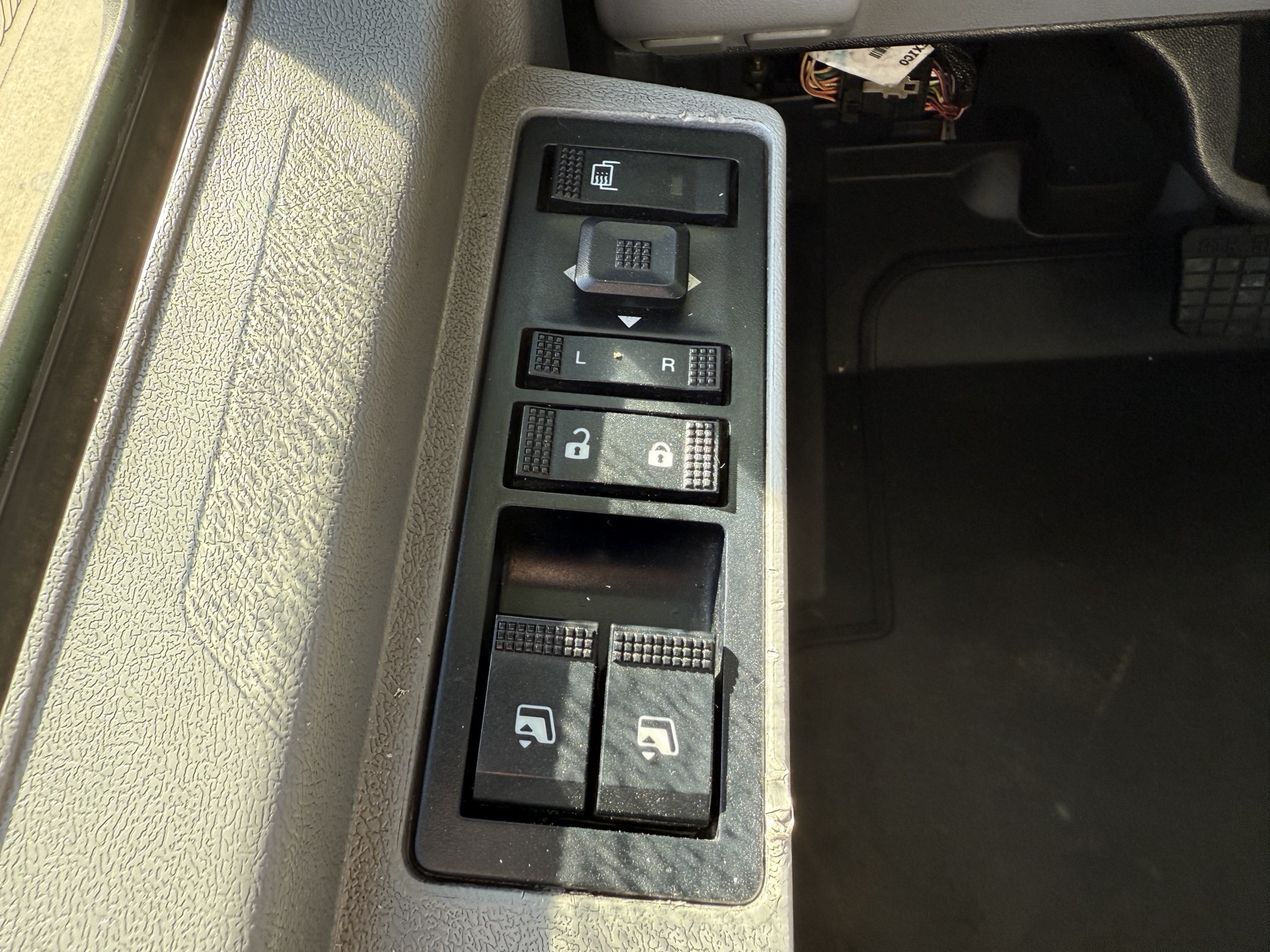 2020 Mack - image 26