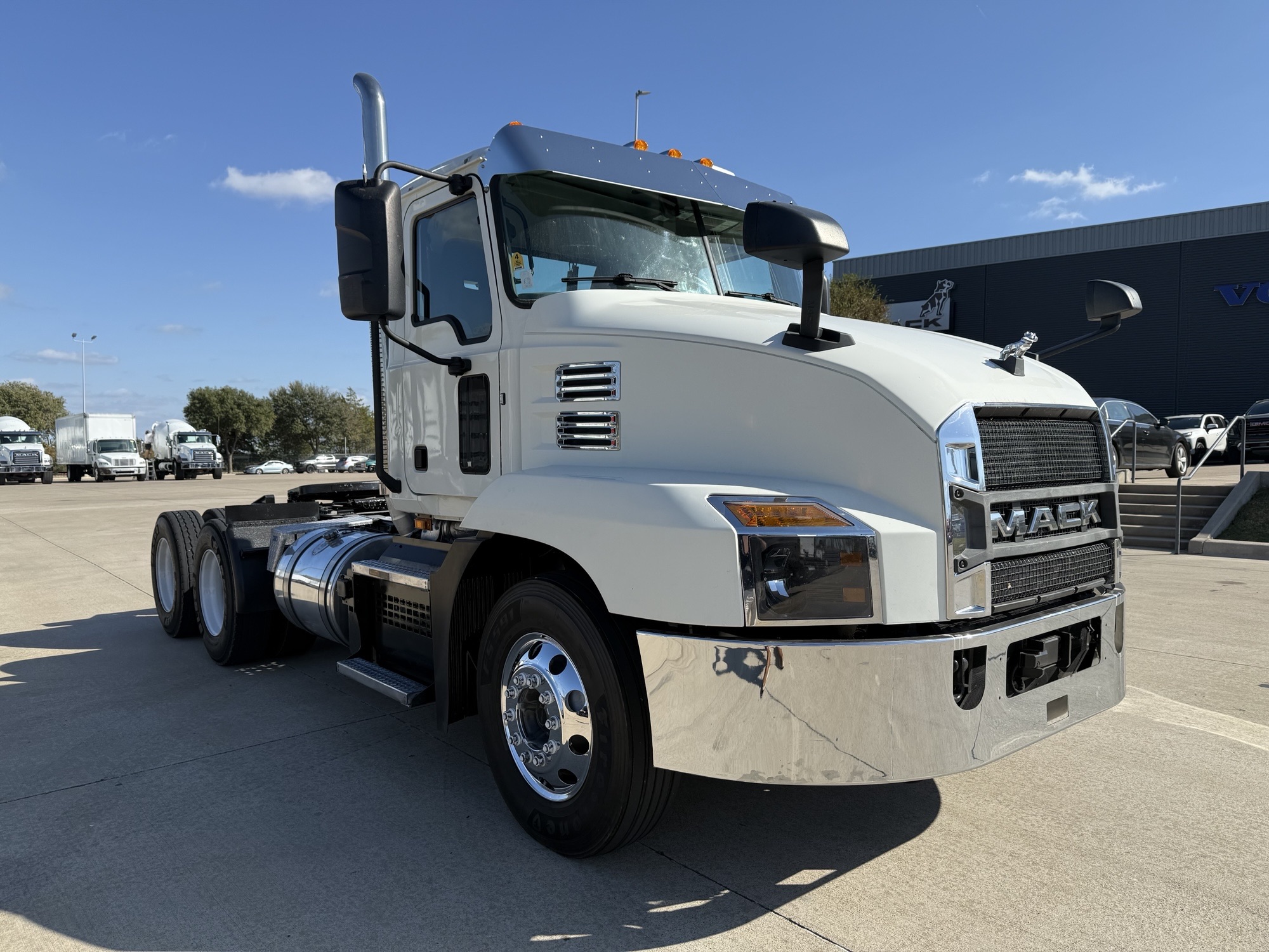 2020 Mack - image 12