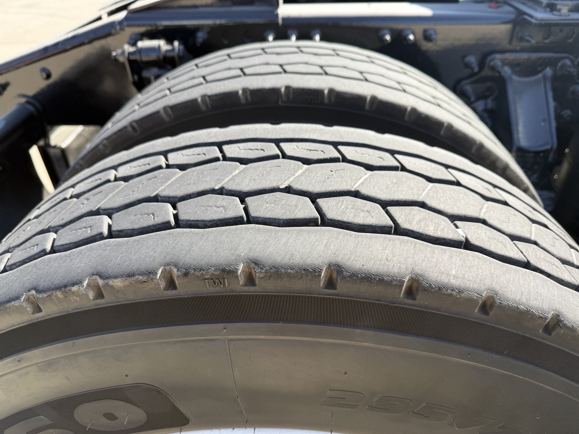 2020 Mack - image 10