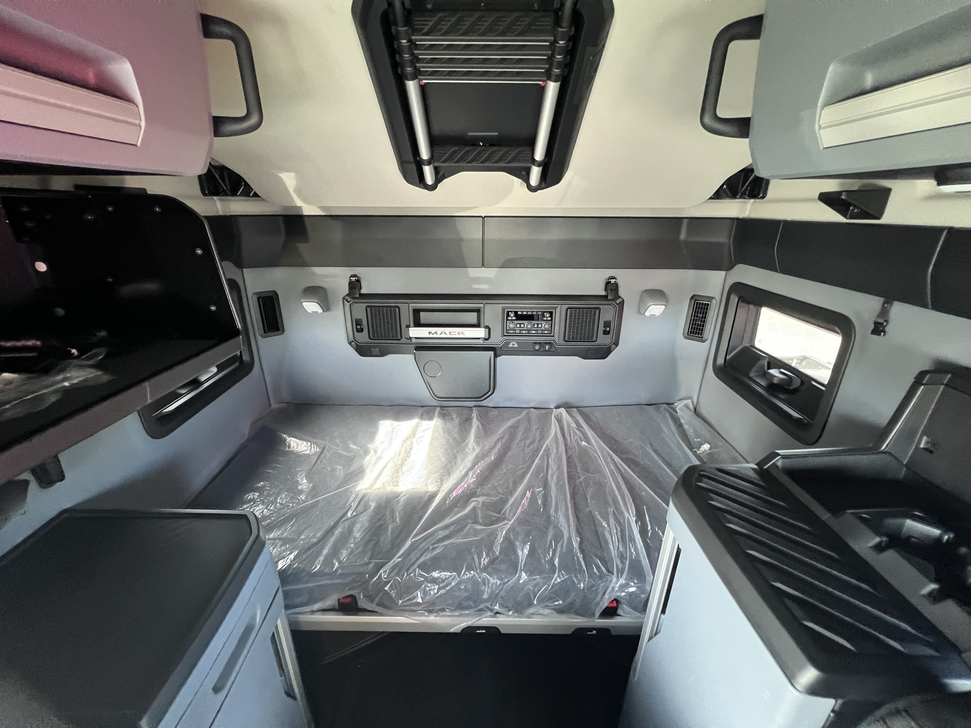 2026 Mack - image 18