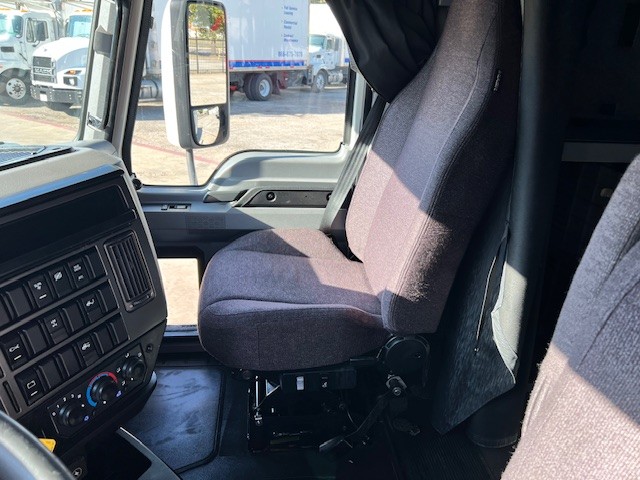 2019 Mack - image 17