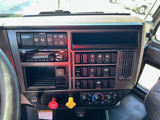 2019 Mack - image 12