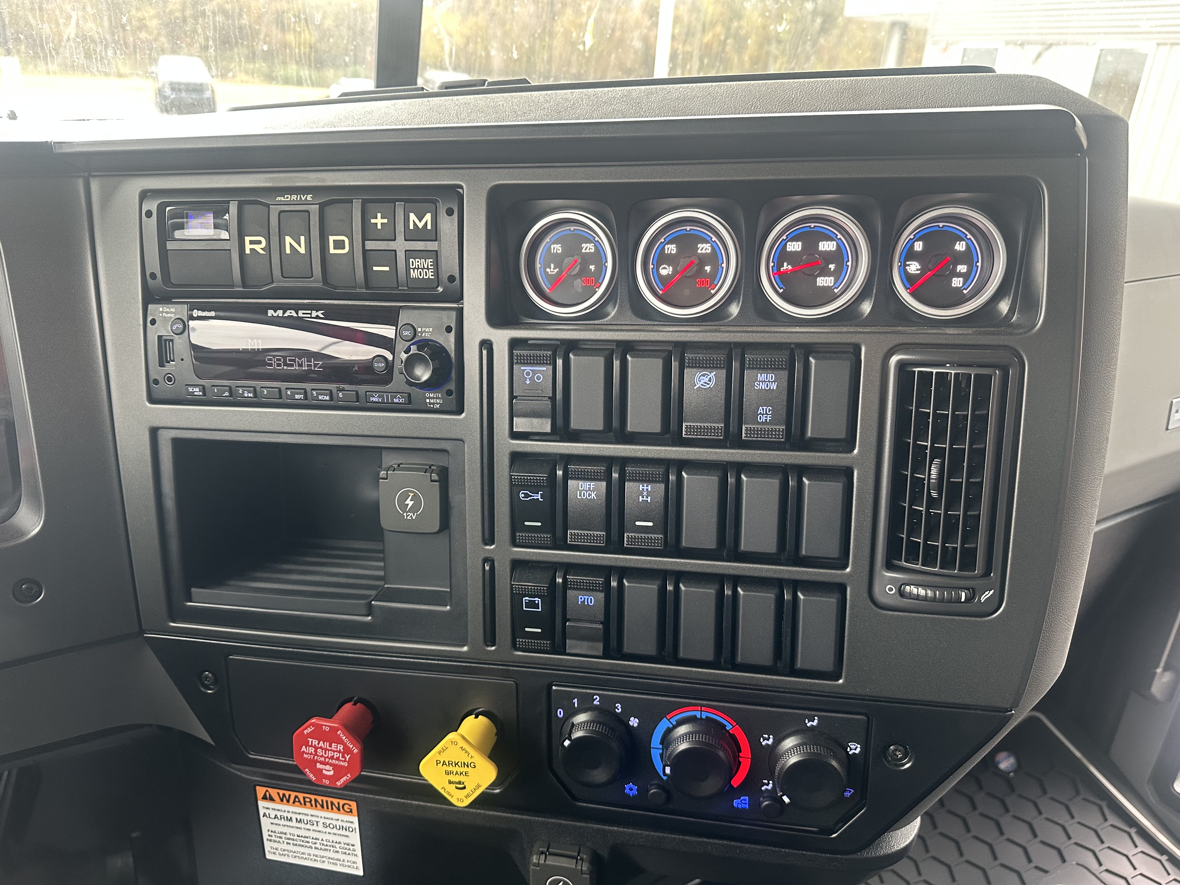 2026 Mack - image 10