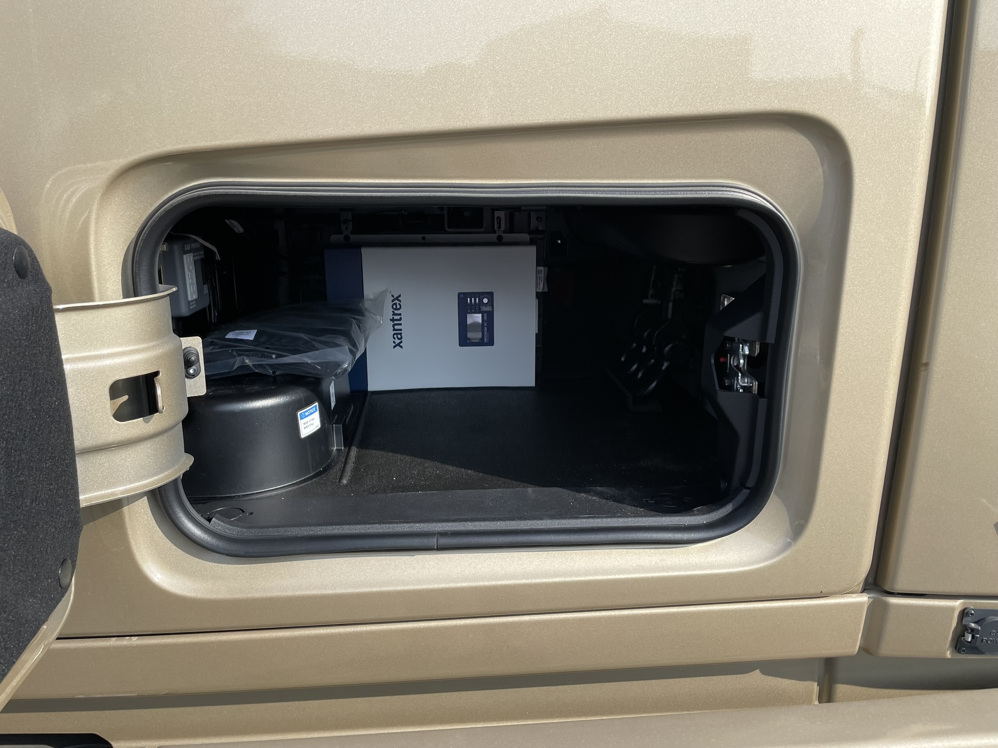 2026 Volvo - image 12