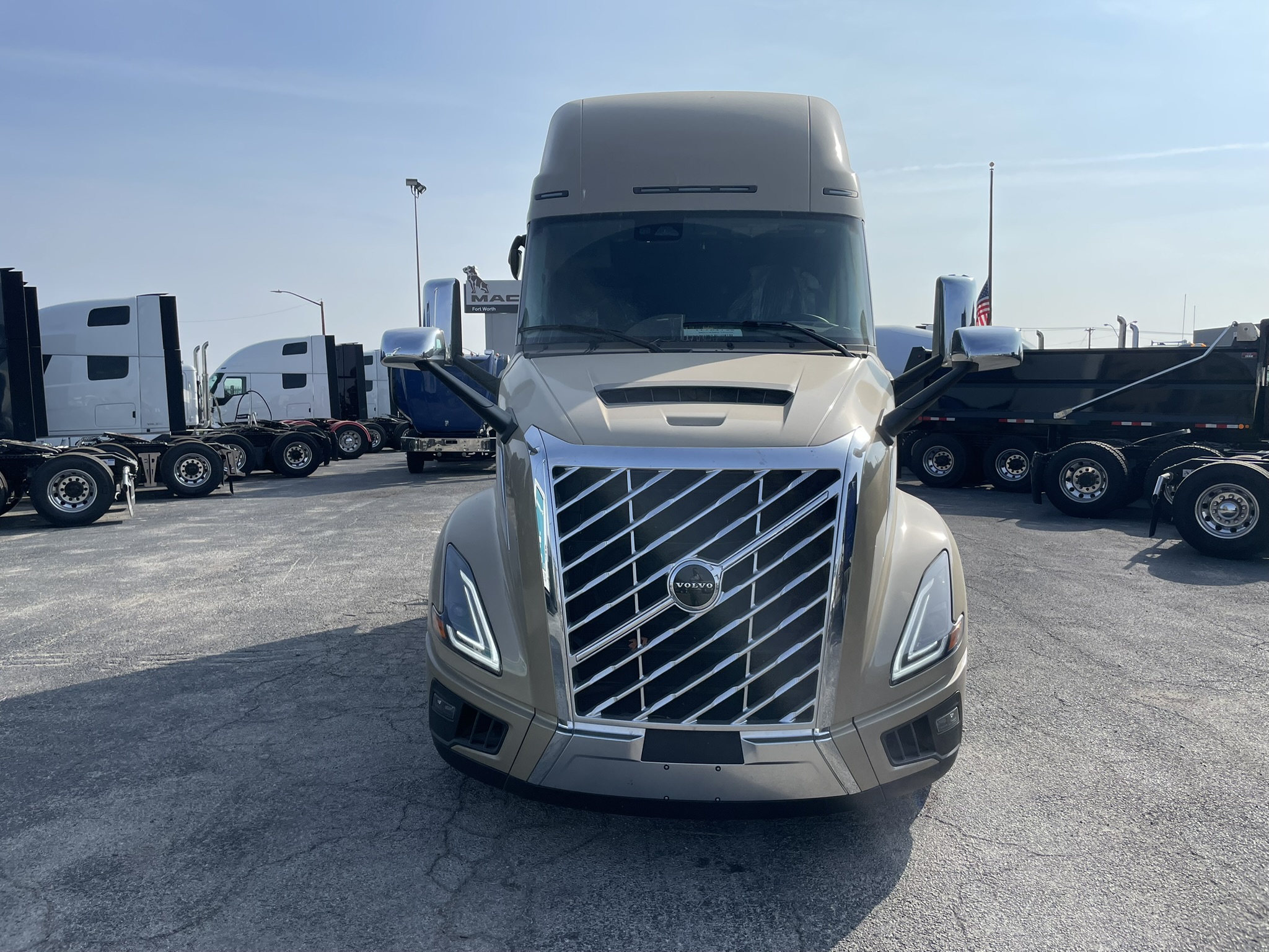 2026 Volvo - image 2