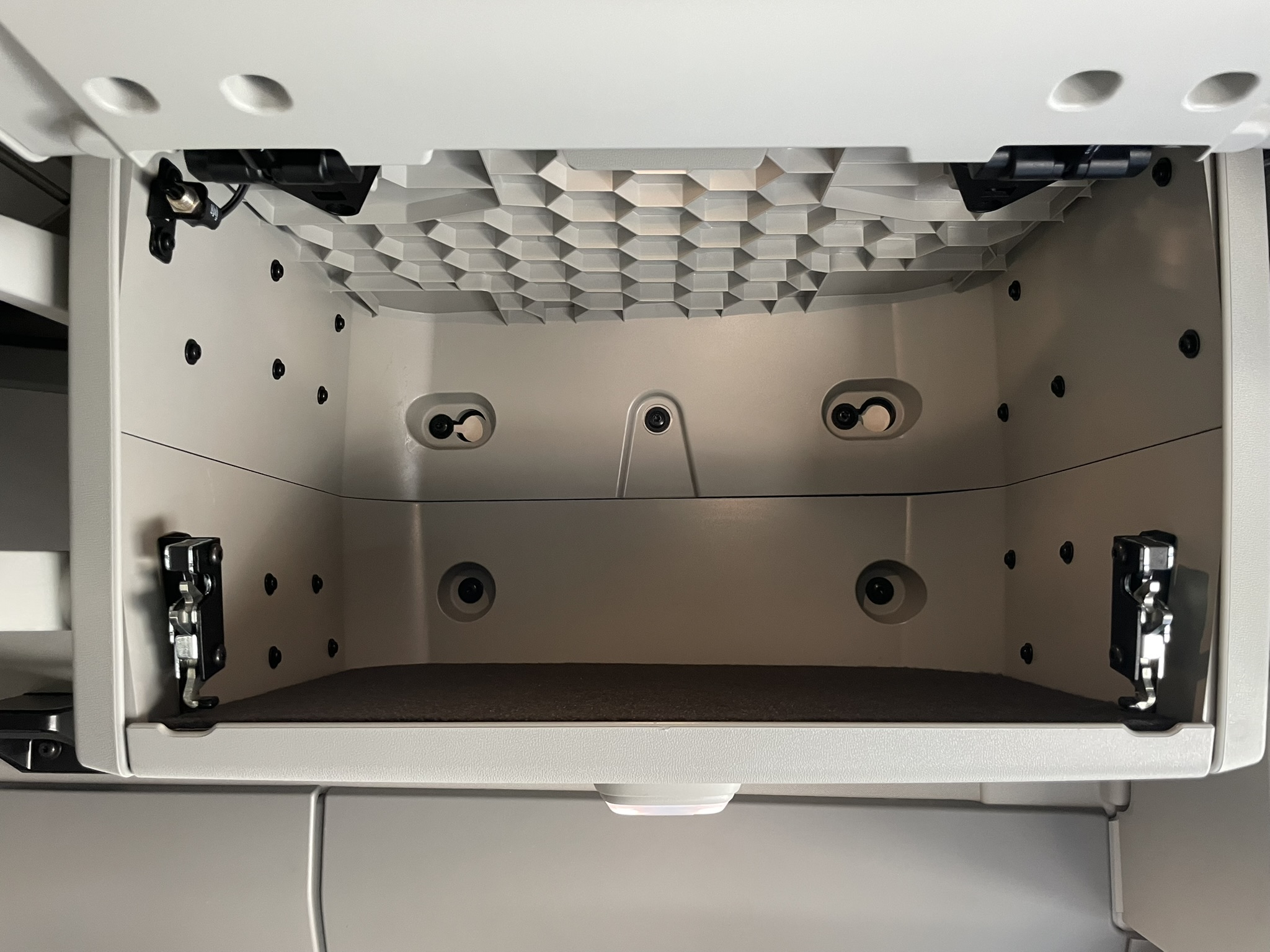 2026 Volvo - image 22