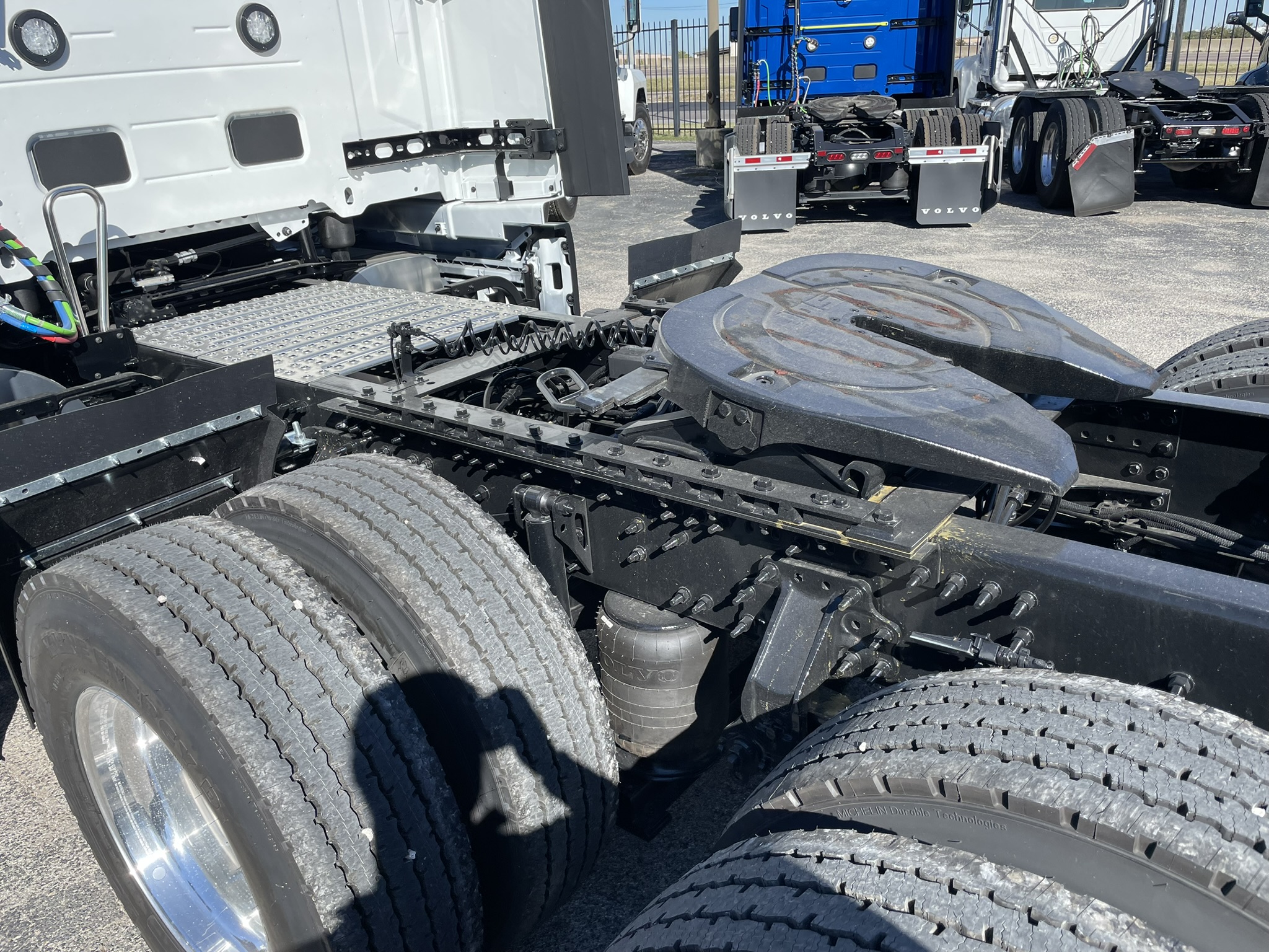 2026 Volvo - image 6